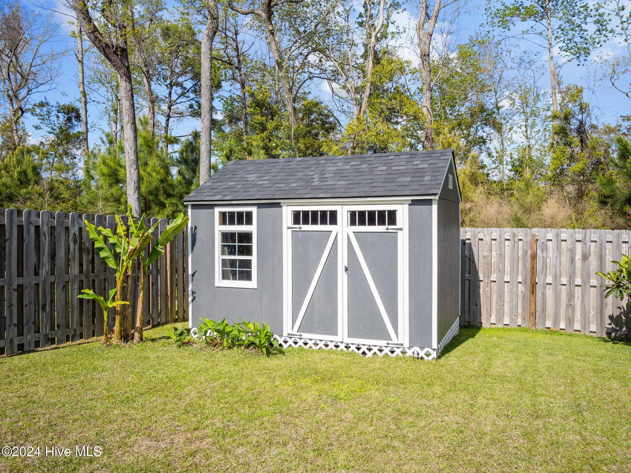 100562894 | Photo 14