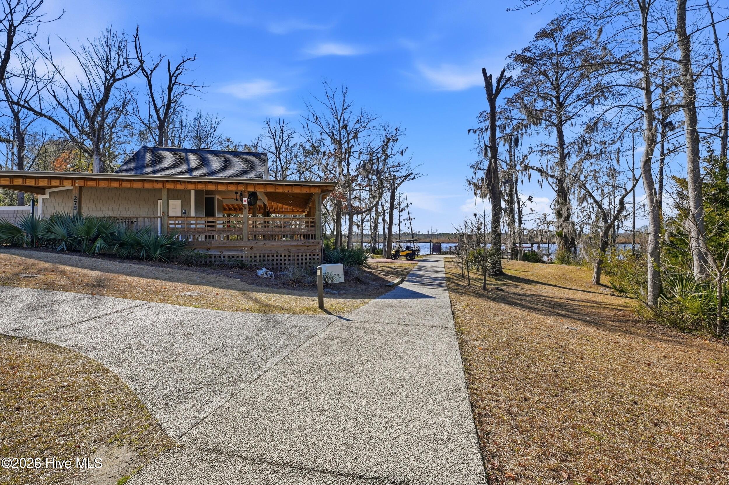 100560979 | Photo 73