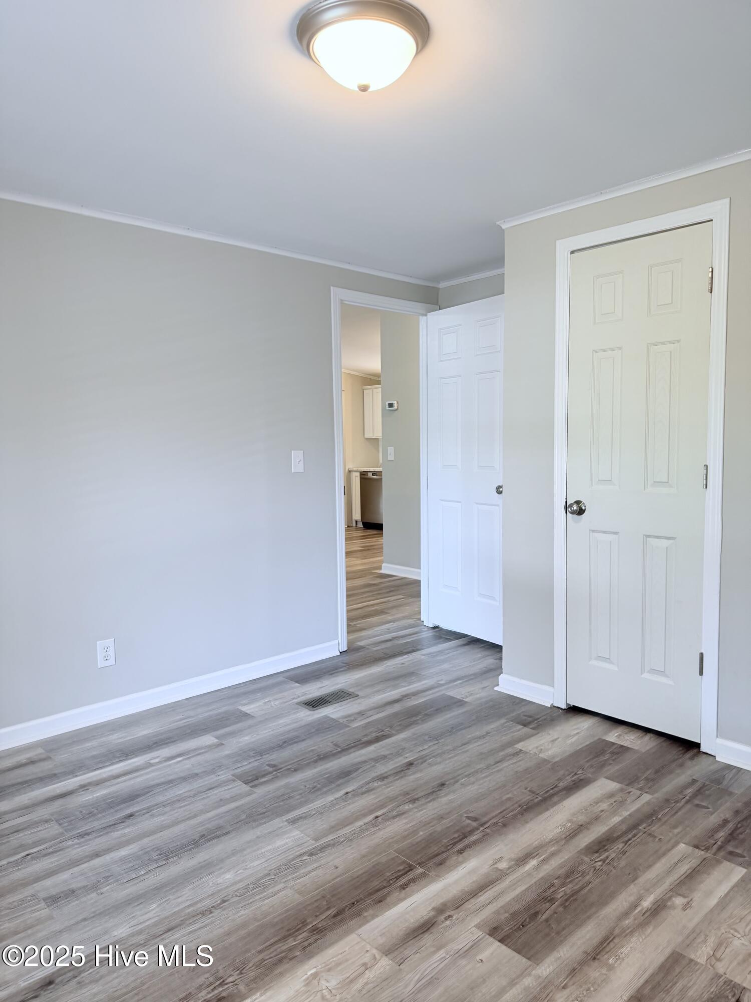 100538185 | Photo 21