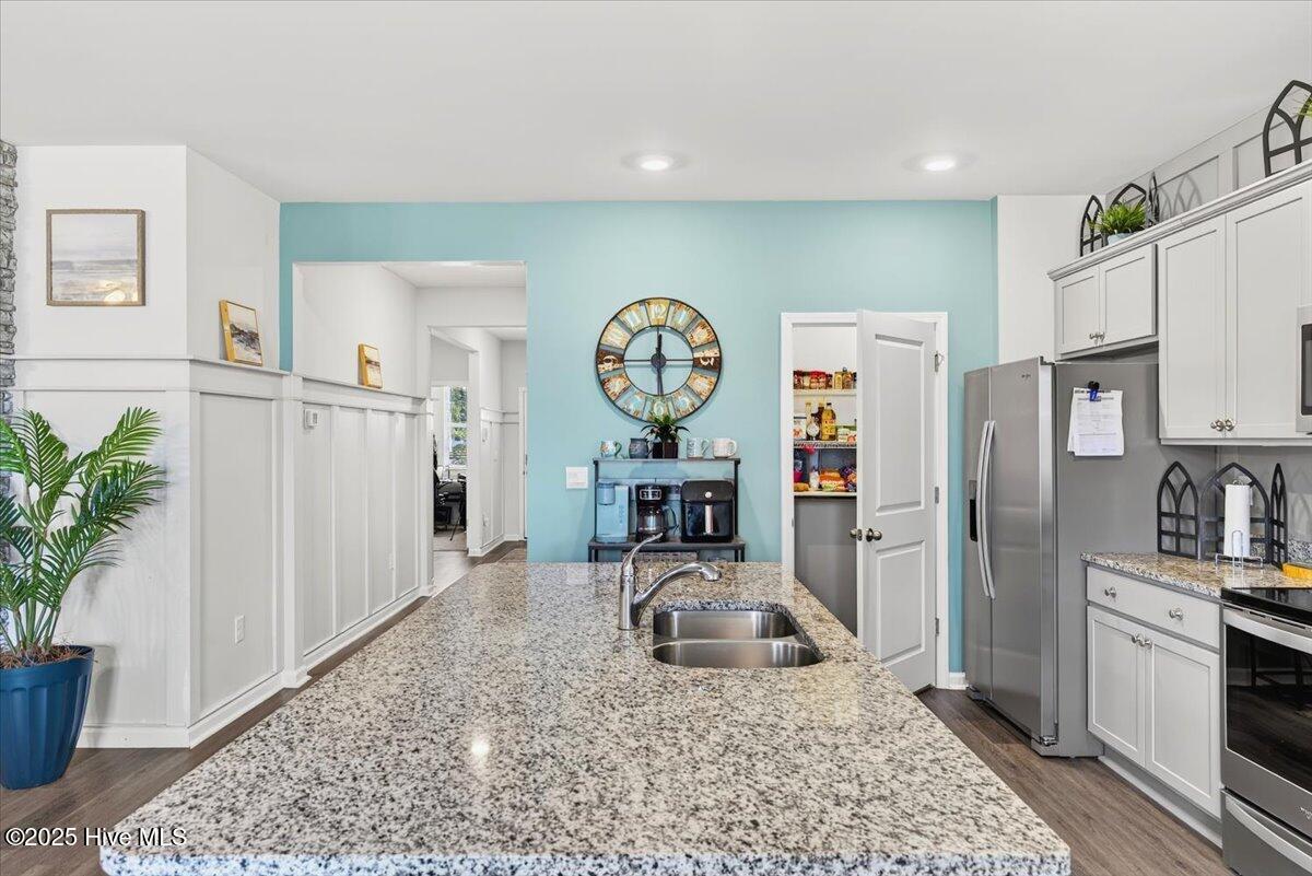 100542039 | Photo 12