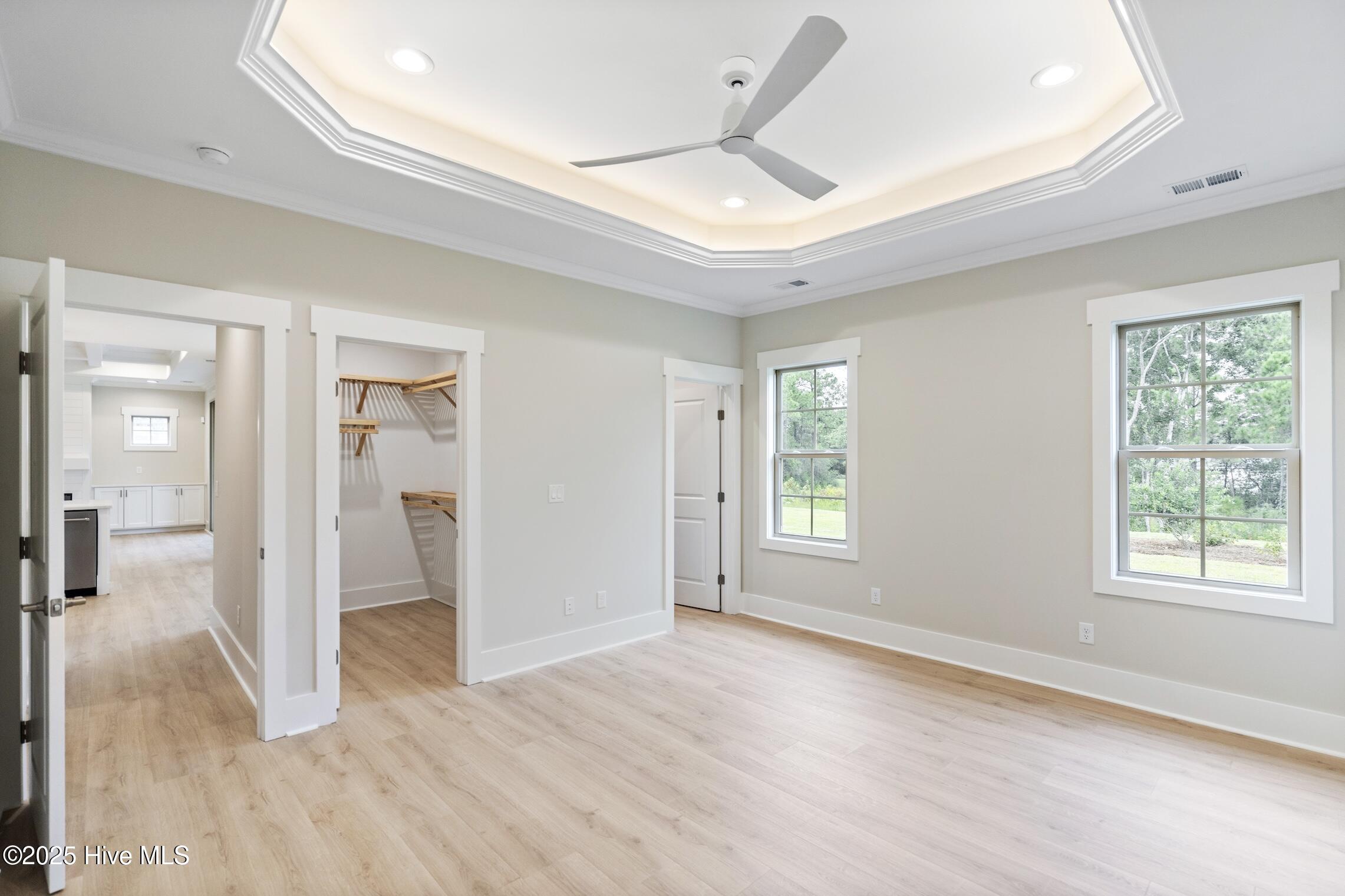 100513884 | Photo 14