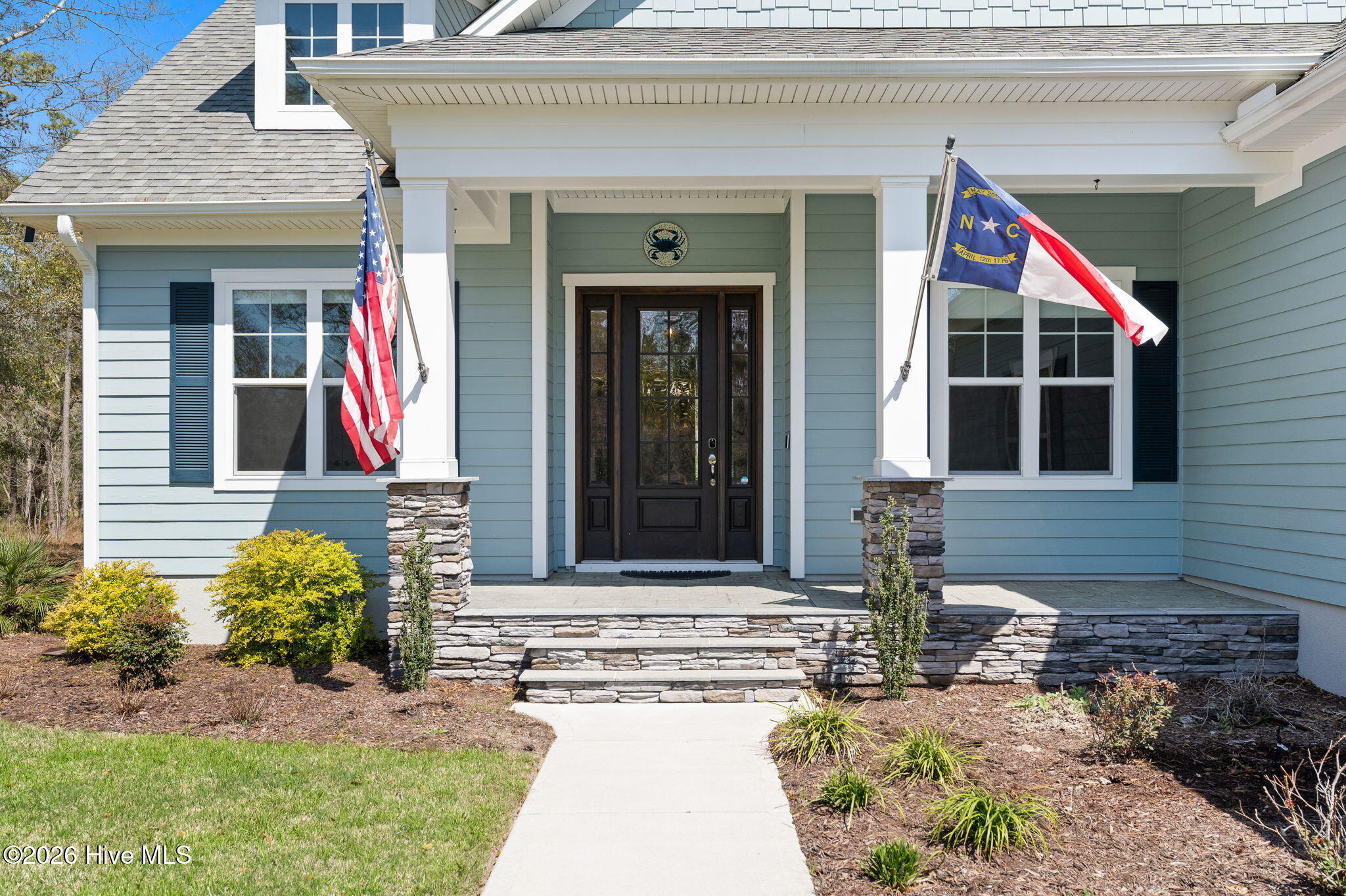 100563423 | Photo 72