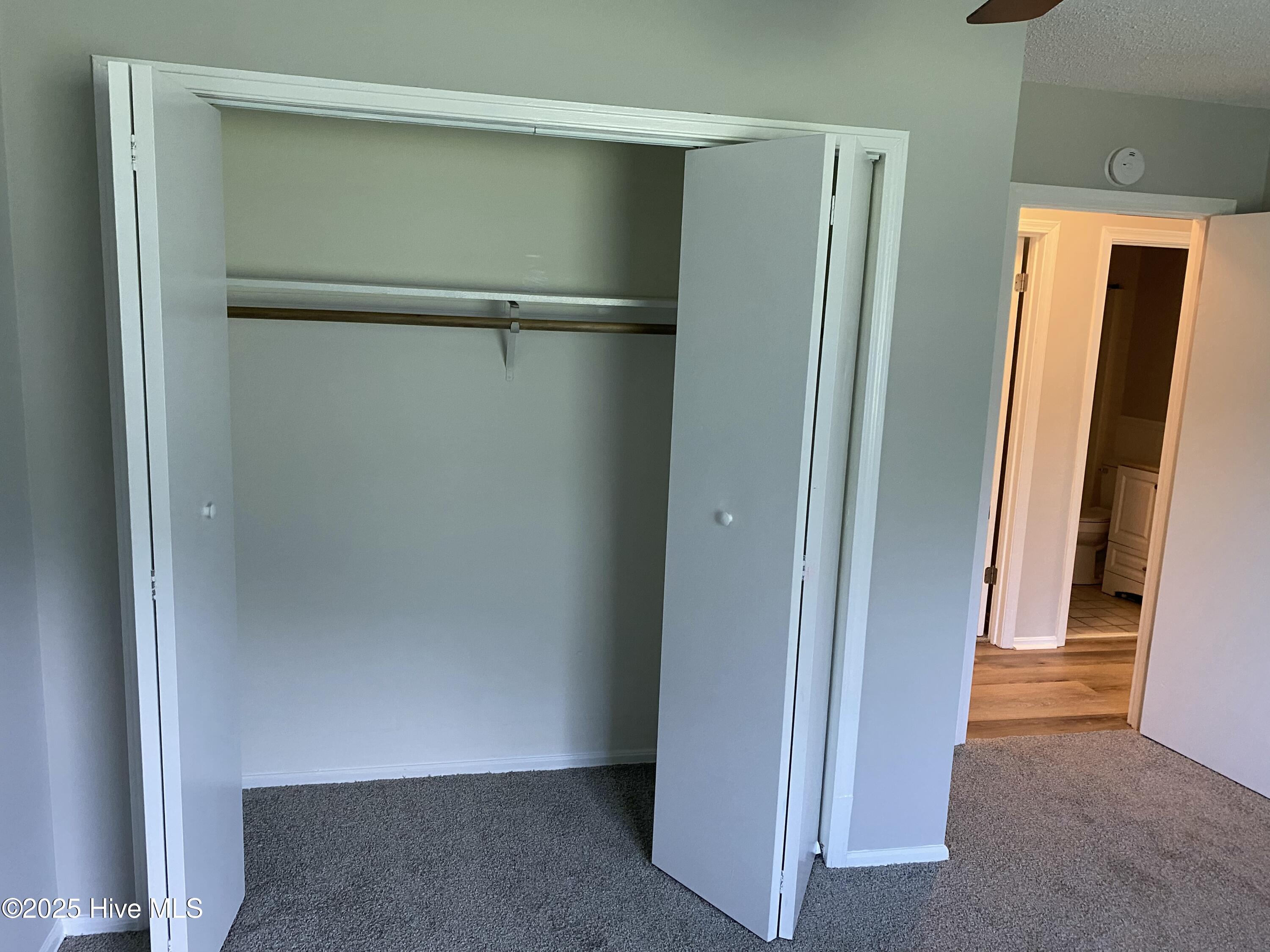 100557428 | Photo 12