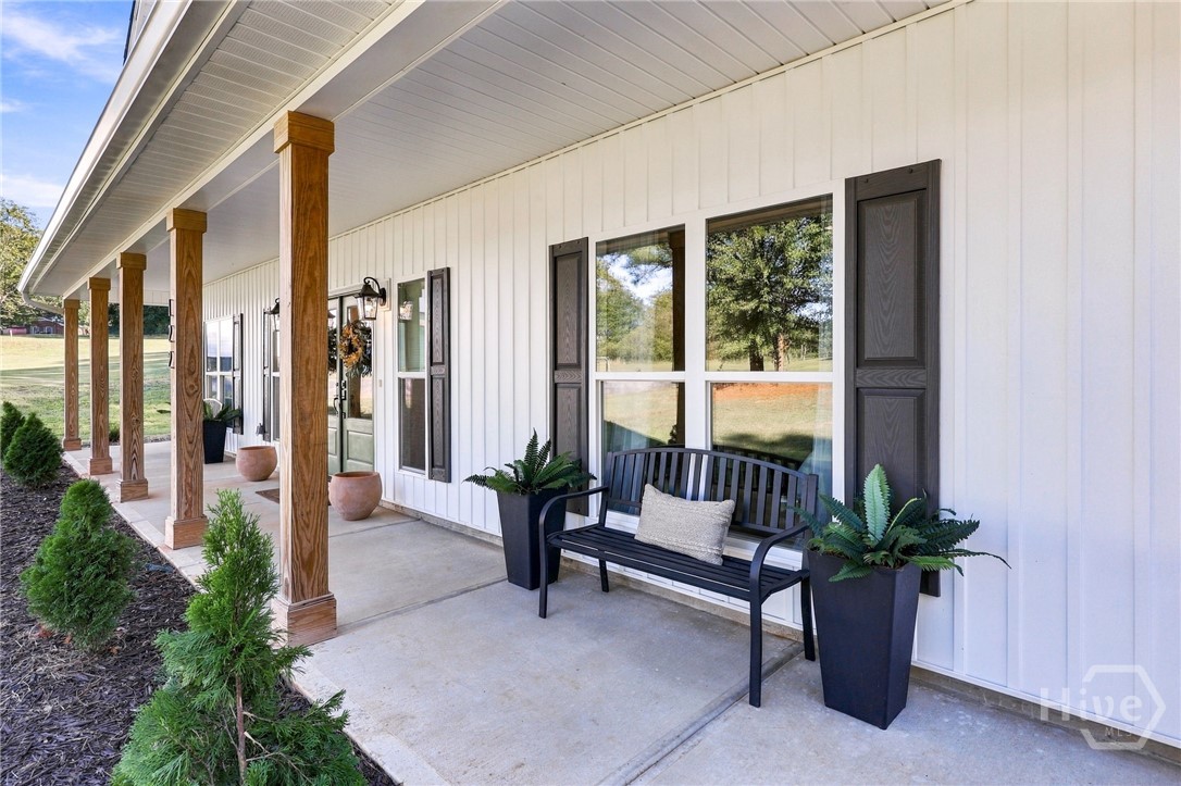 Photo 3 of Single family home for sale at 122 Jones Ct, Athens, GA 30606 | MLS# CL366139 | Listing updated on 2026-10-08
