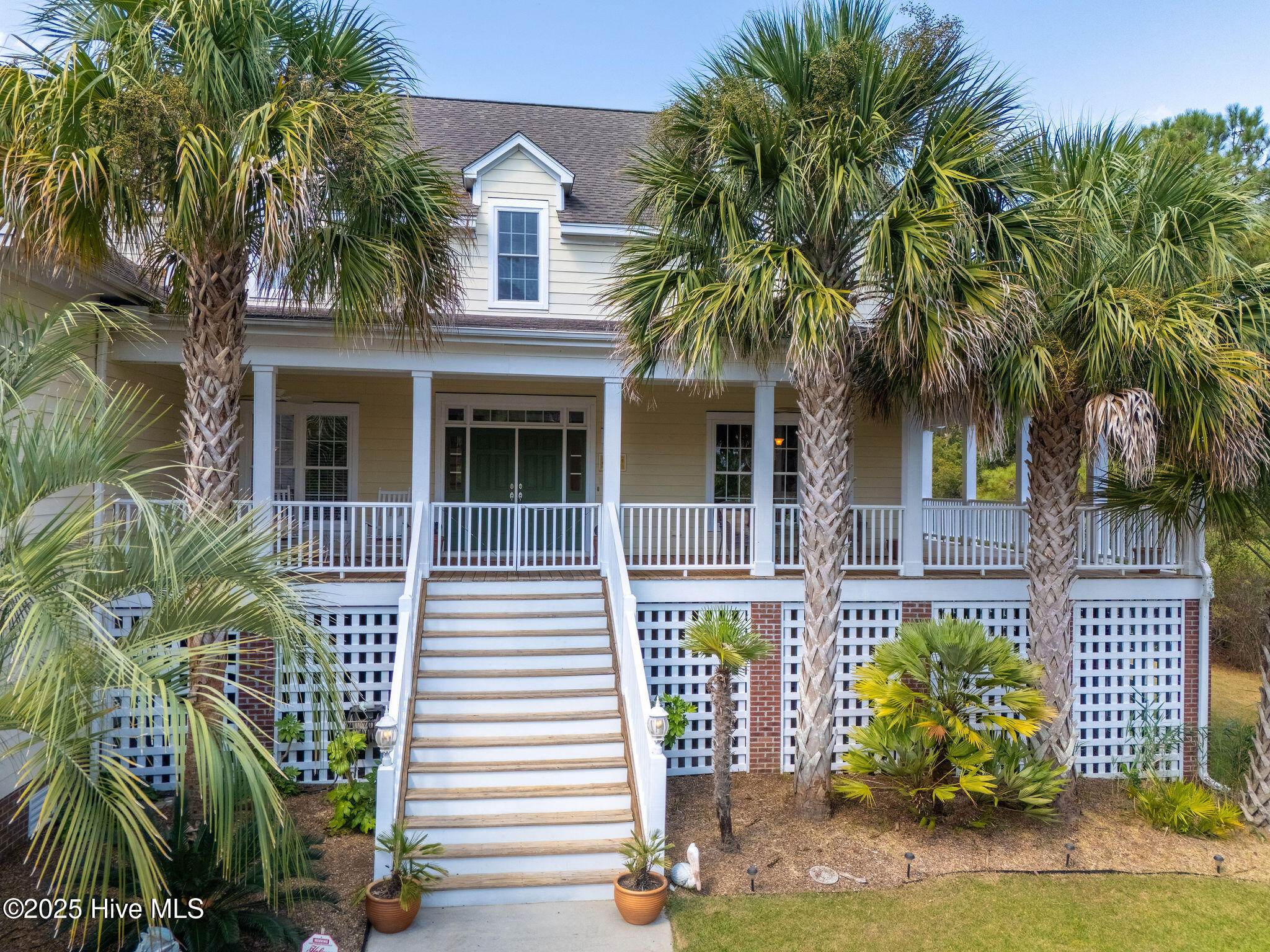 100532416 | Photo 65