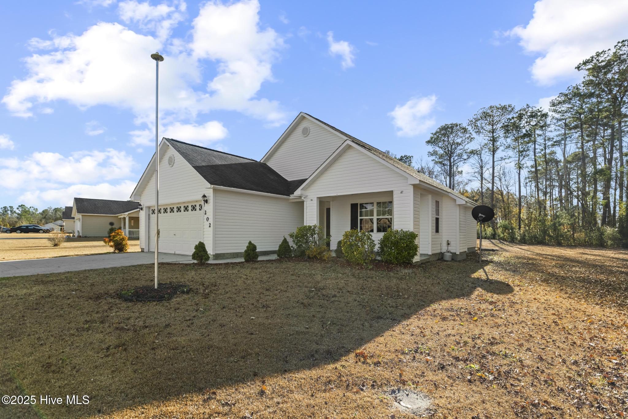 202 Scout Lane, Chinquapin, NC 28521 – photo 2: 425A9341