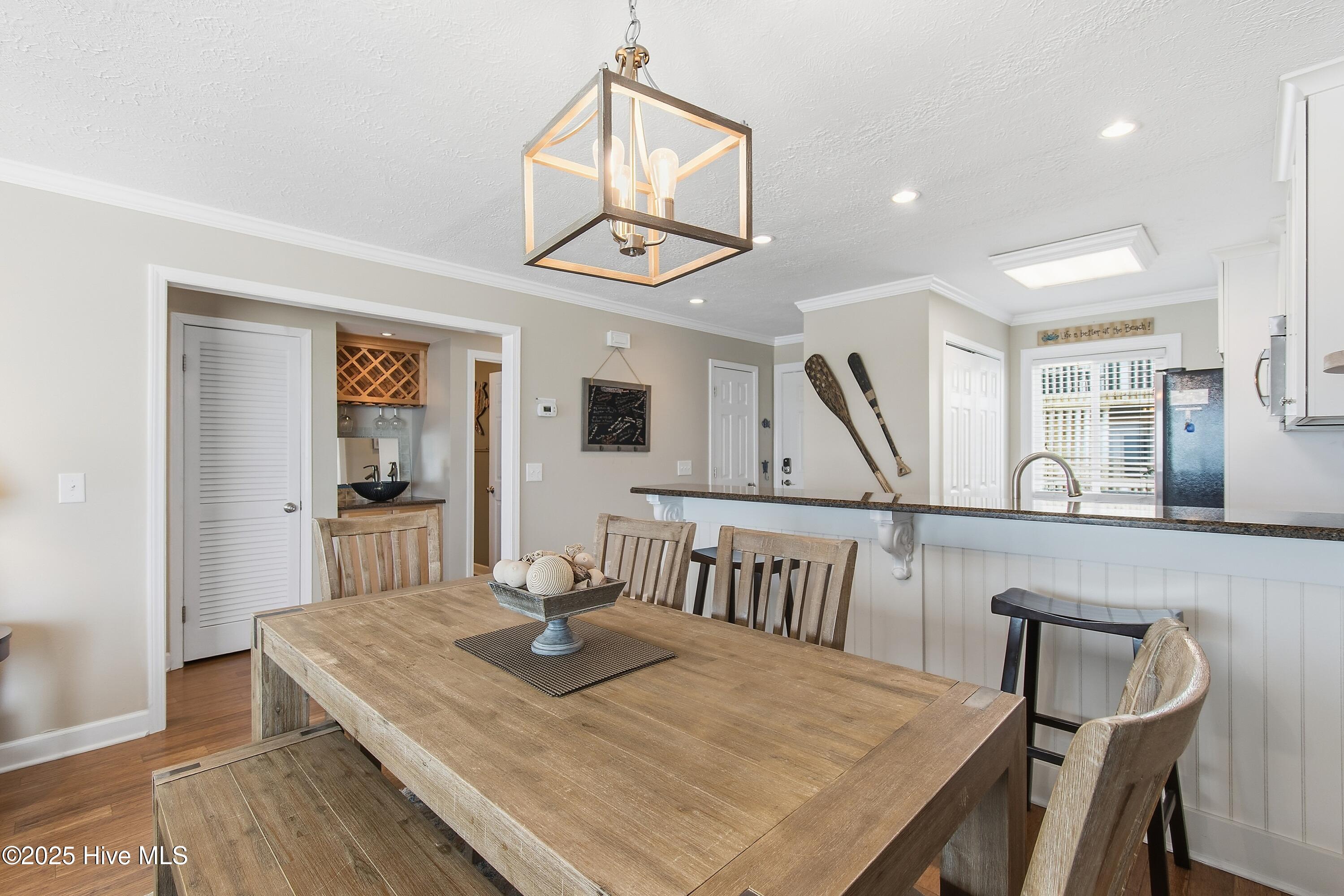 100544302 | Photo 21