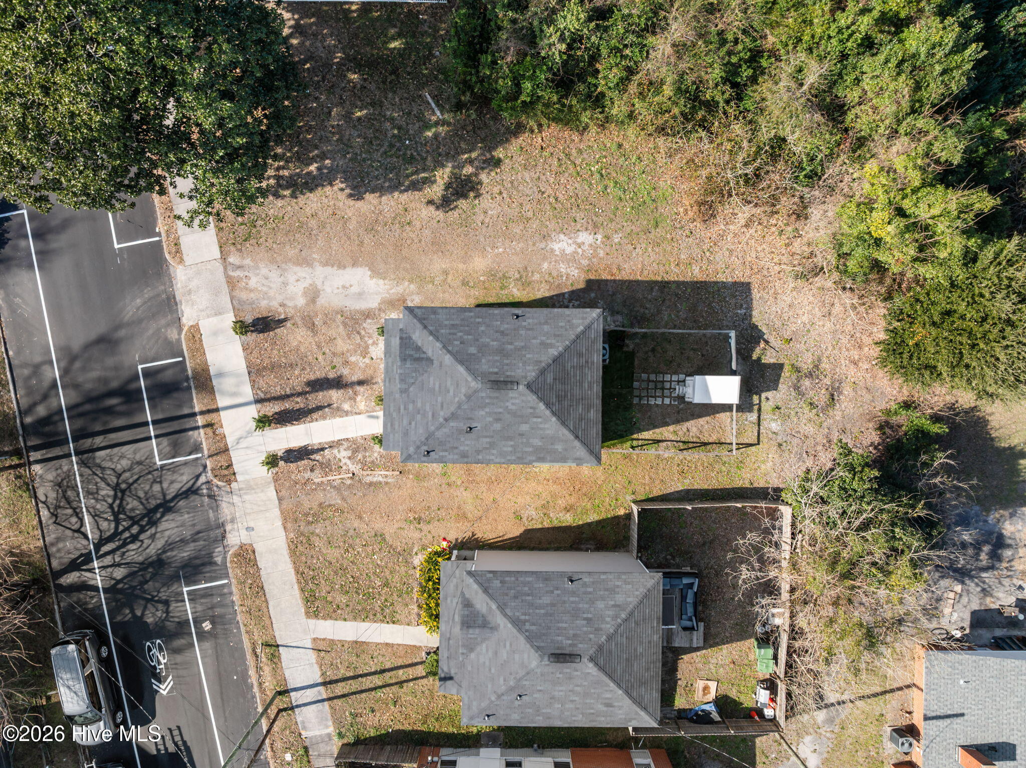 100548368 | Photo 46