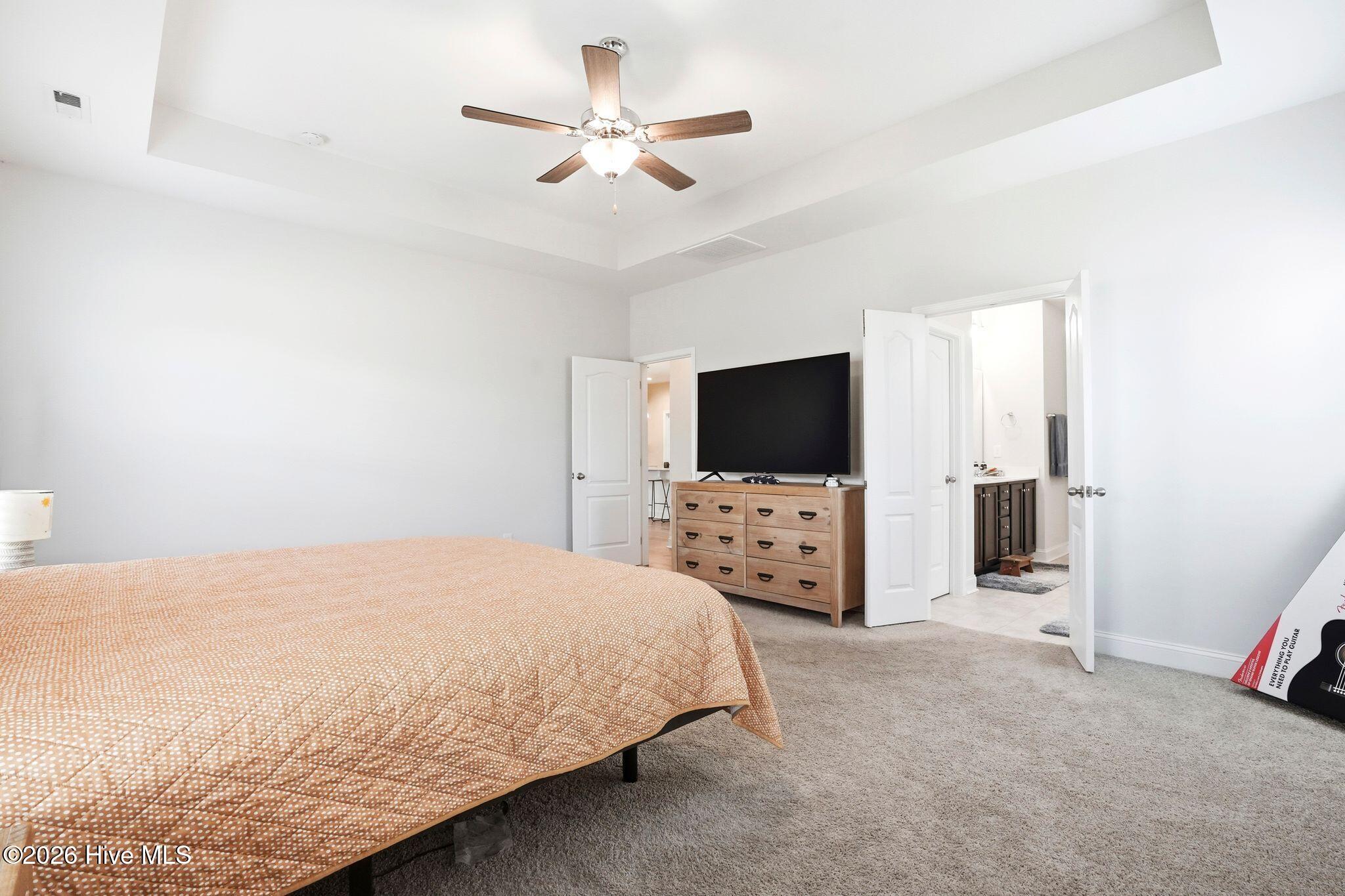 100567646 | Photo 30