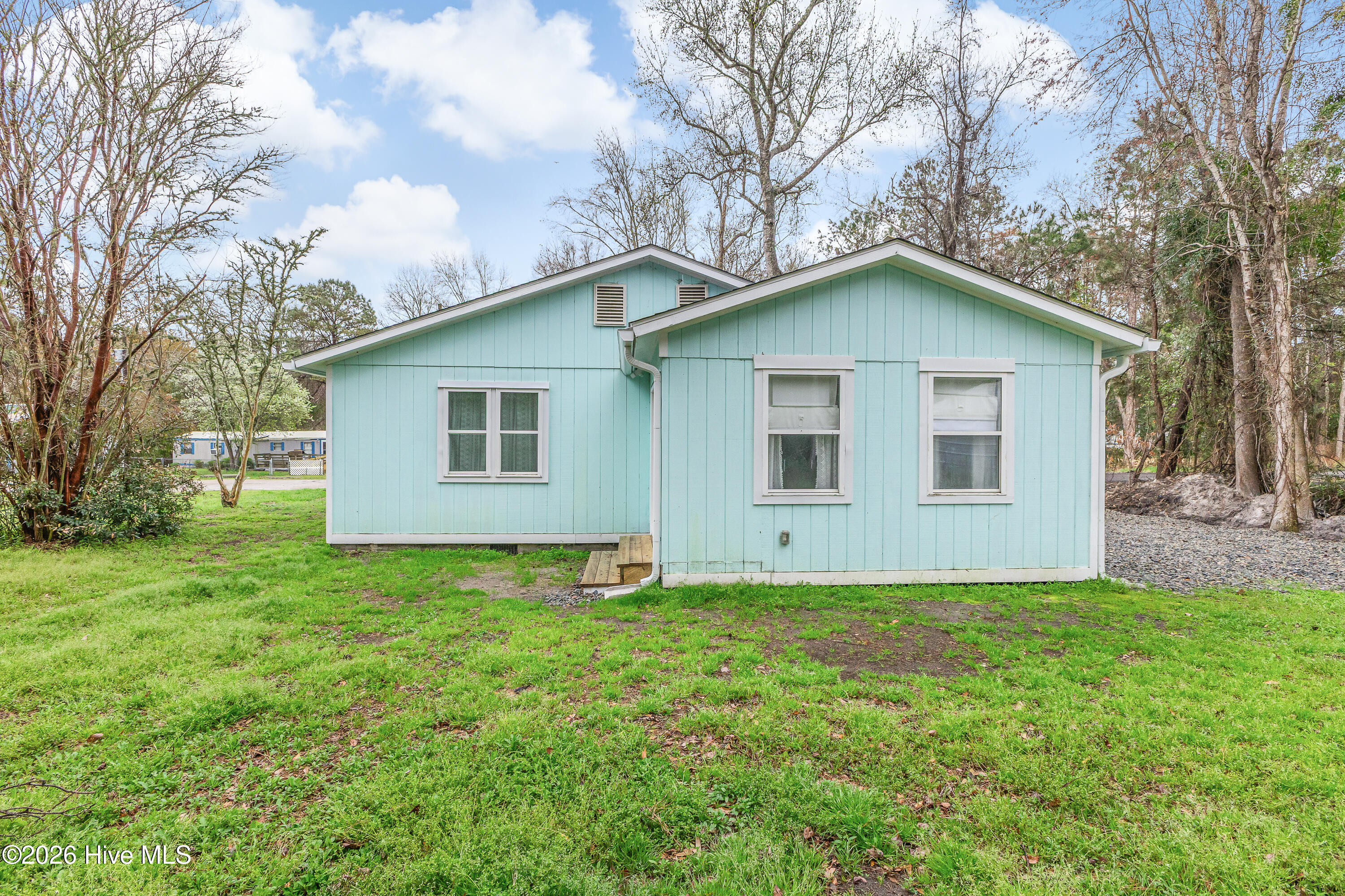 100560592 | Photo 30