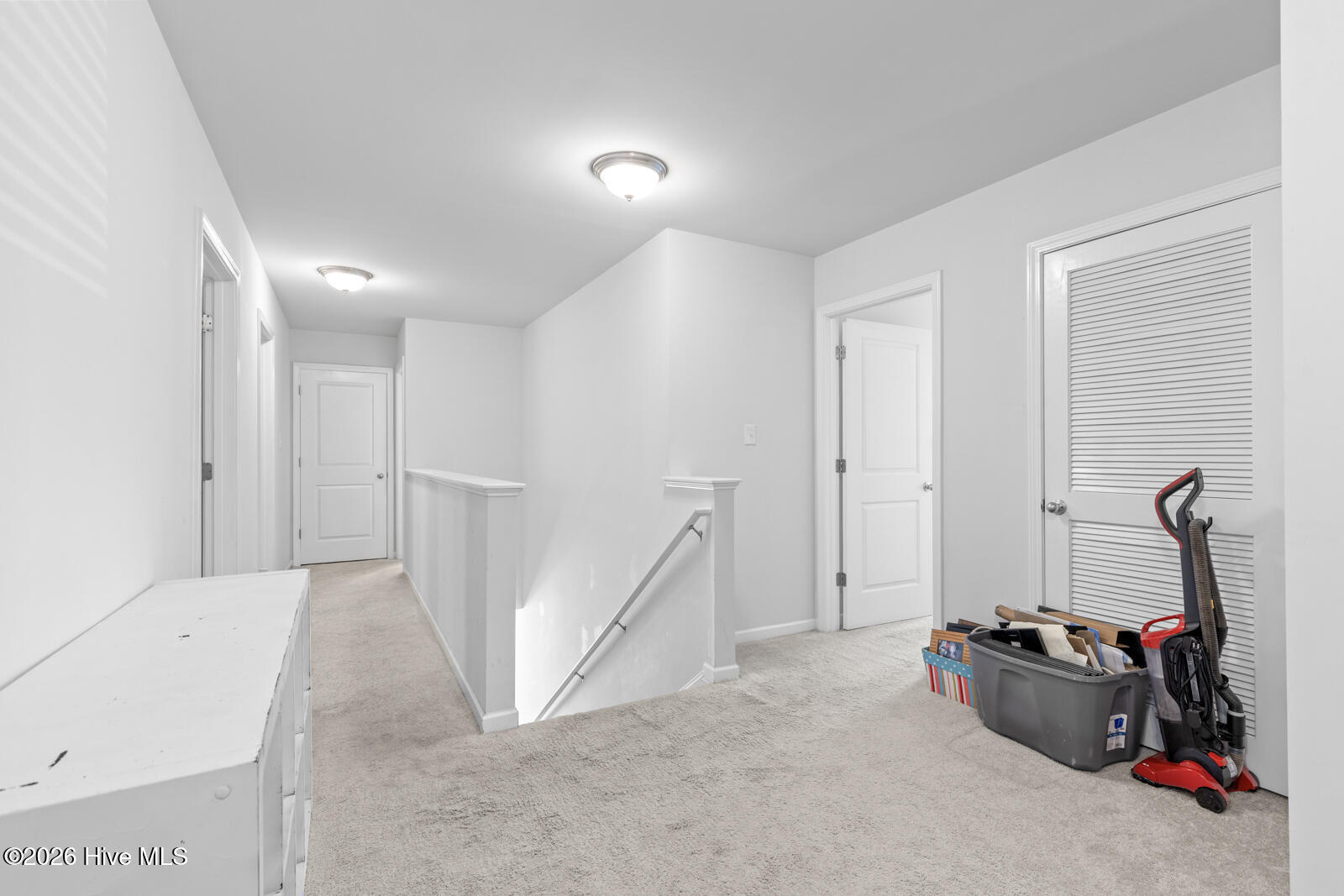 100566319 | Photo 20