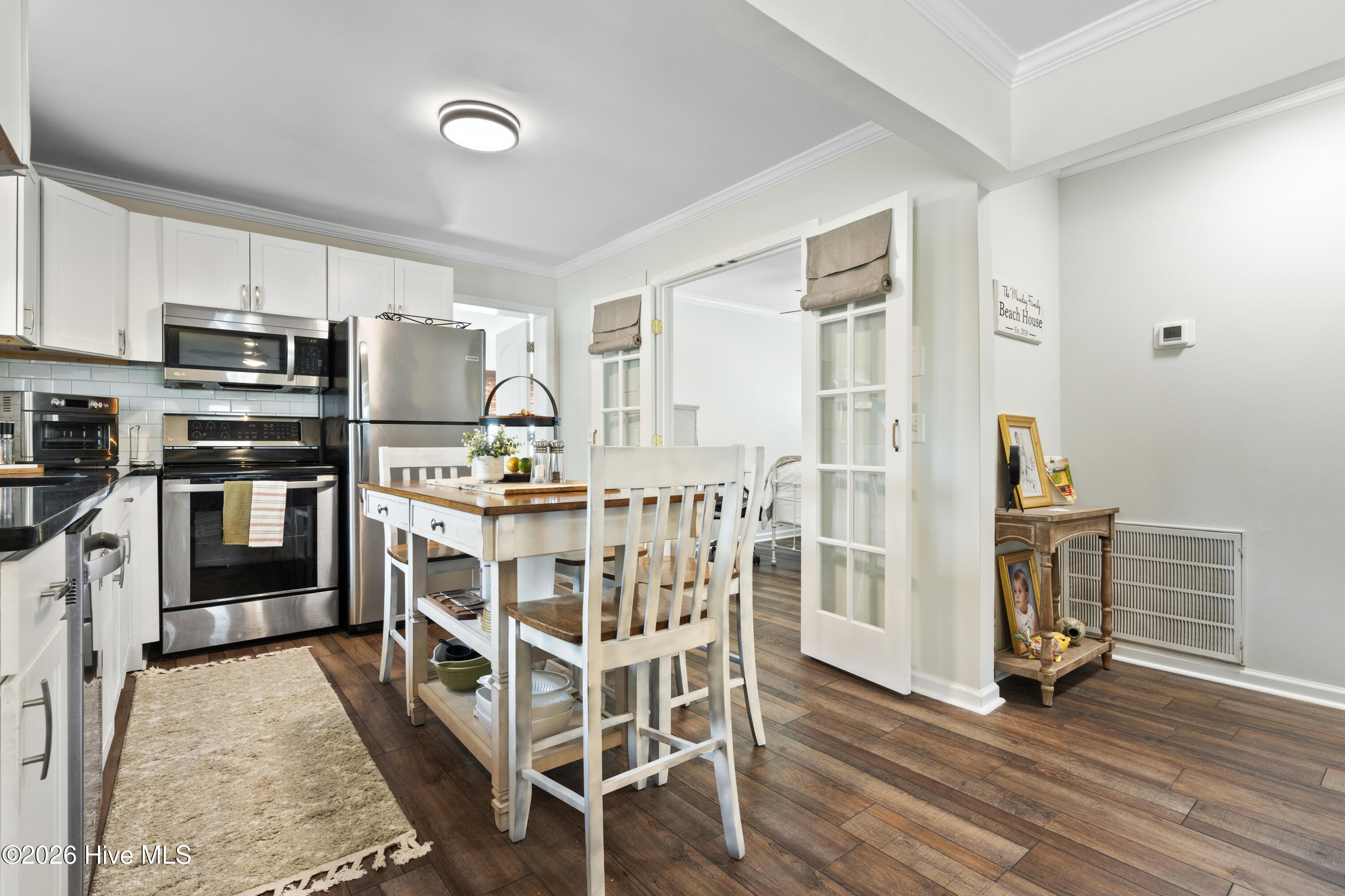 100555391 | Photo 12