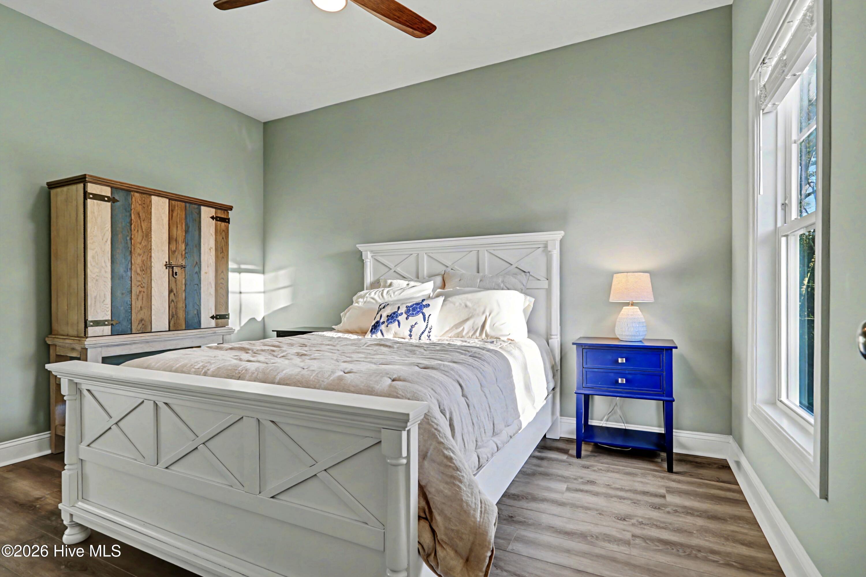 100555337 | Photo 28