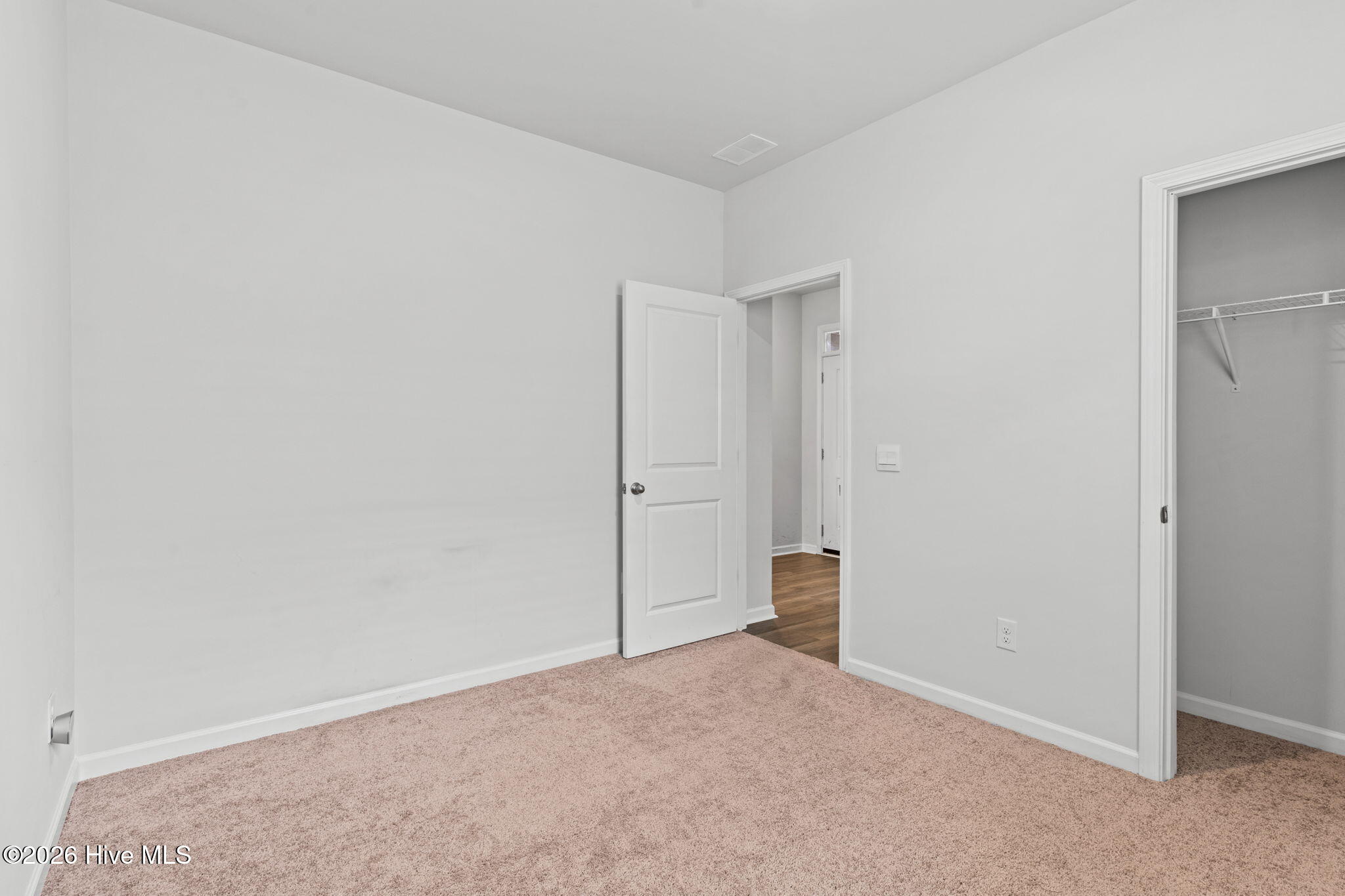 100556458 | Photo 29