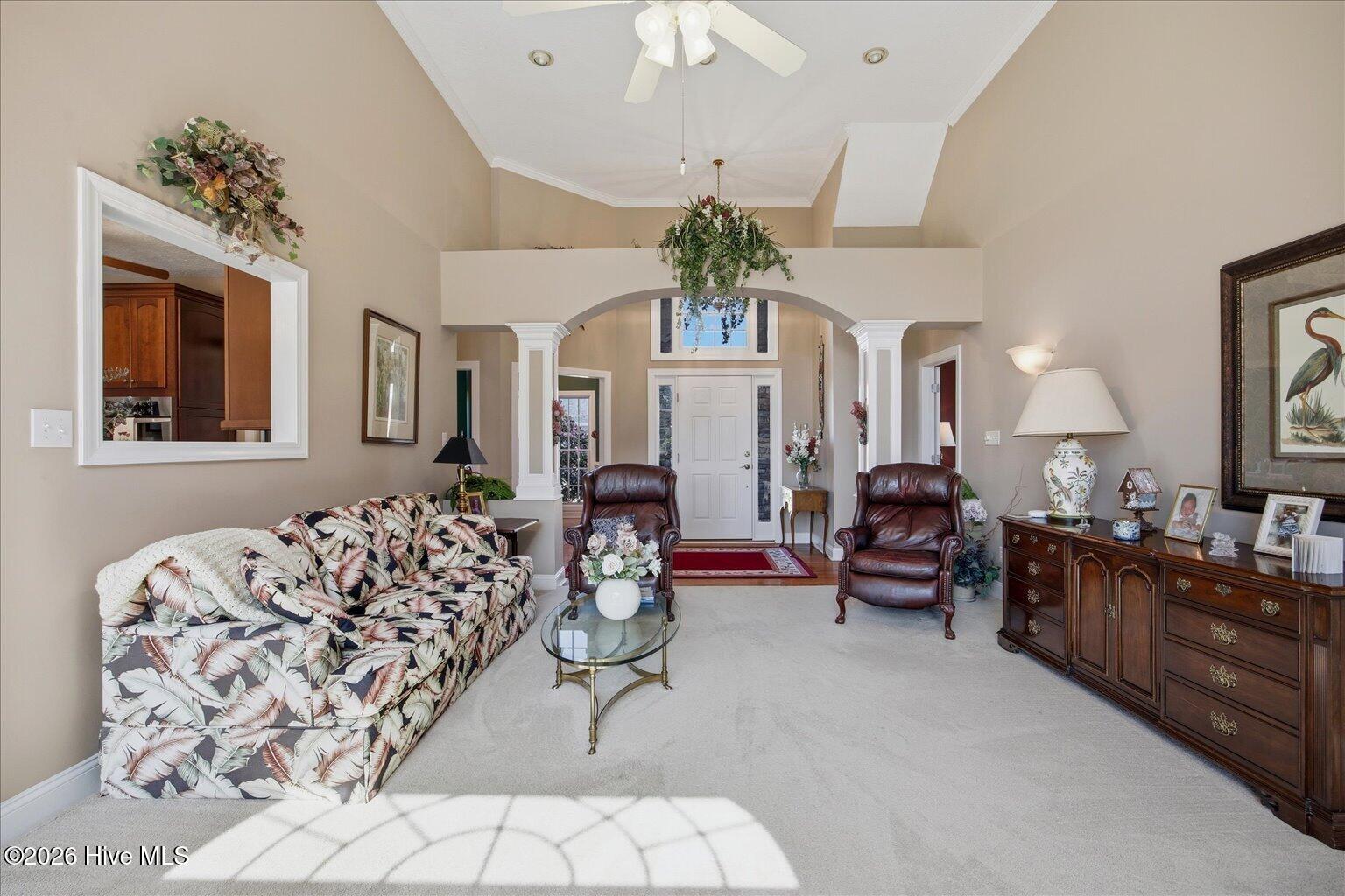 100560950 | Photo 12