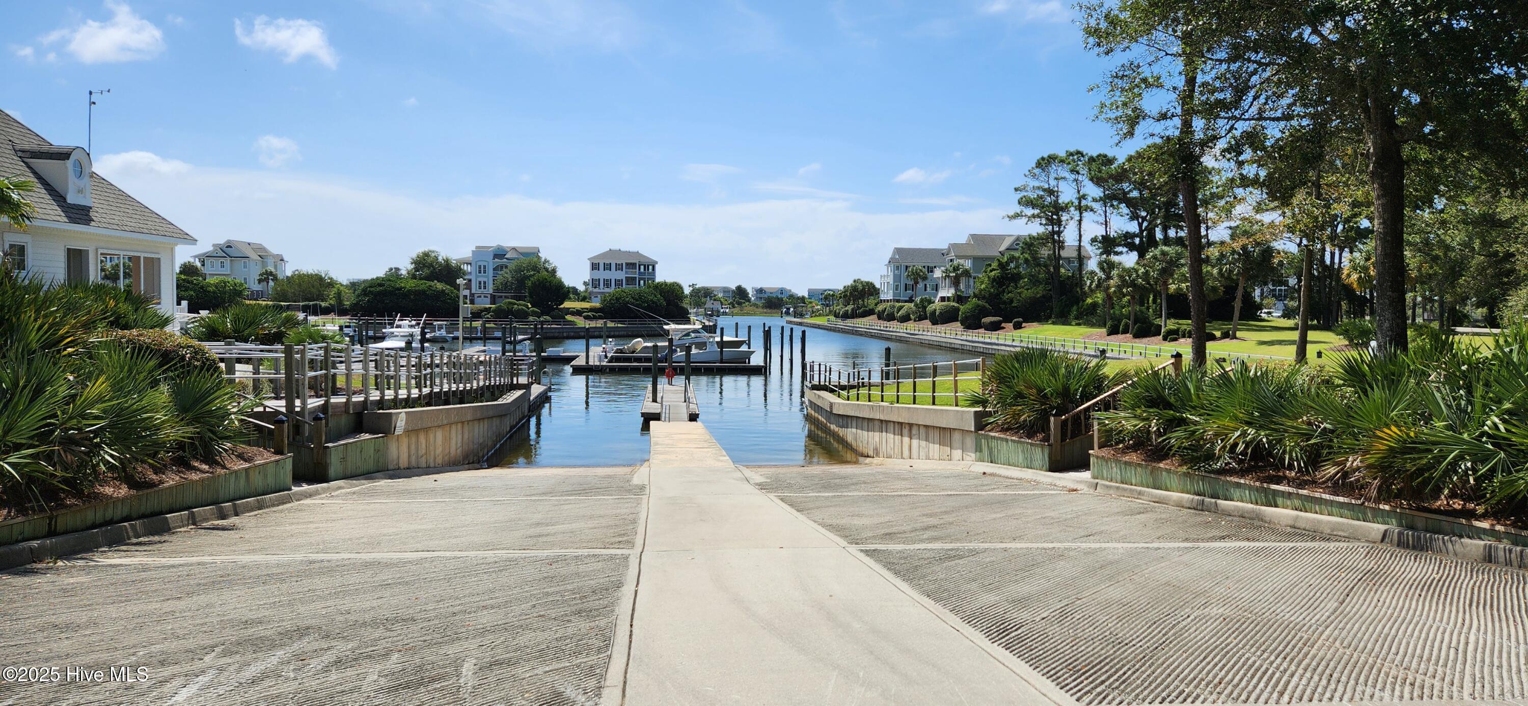 100498654 | Photo 22