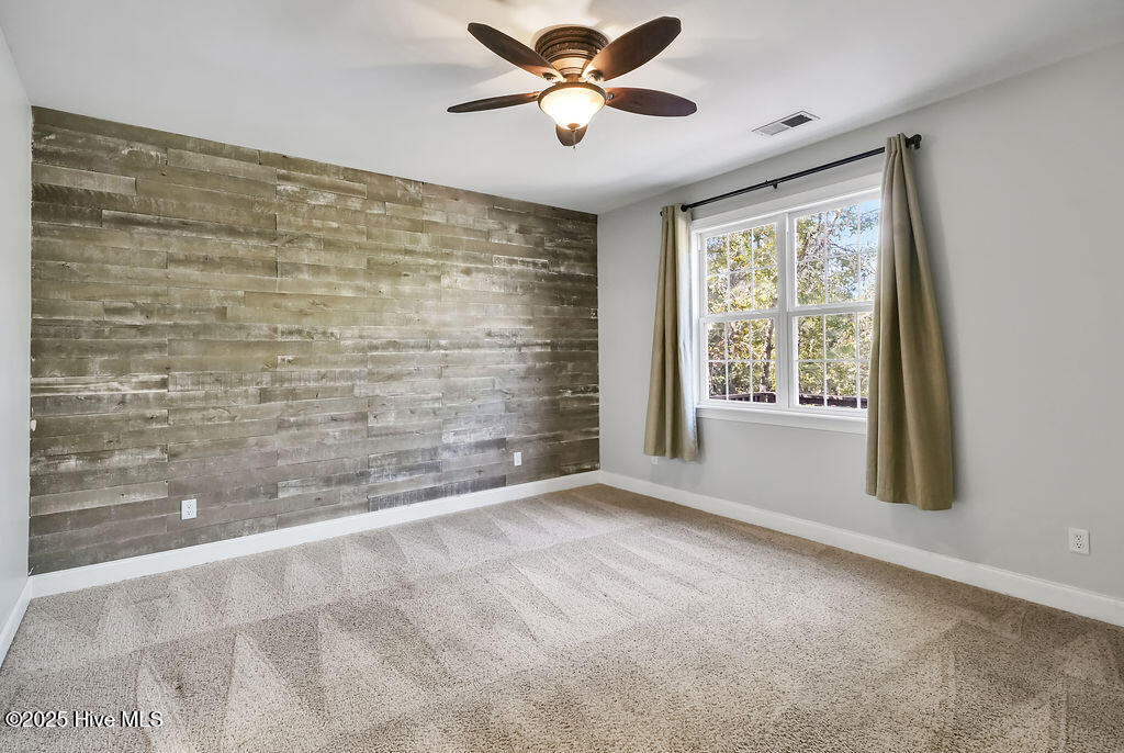 100536822 | Photo 20