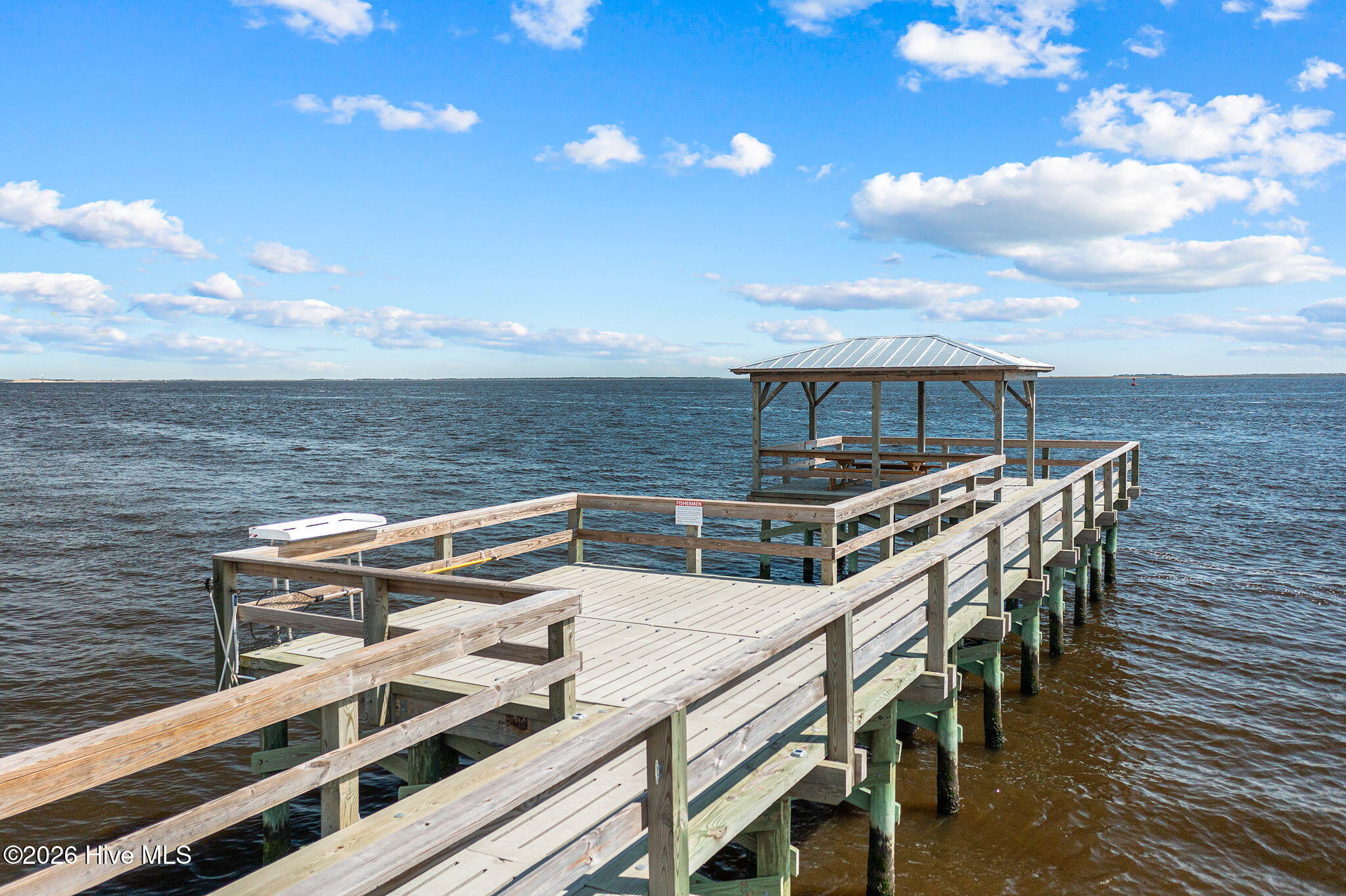 100561697 | Photo 41