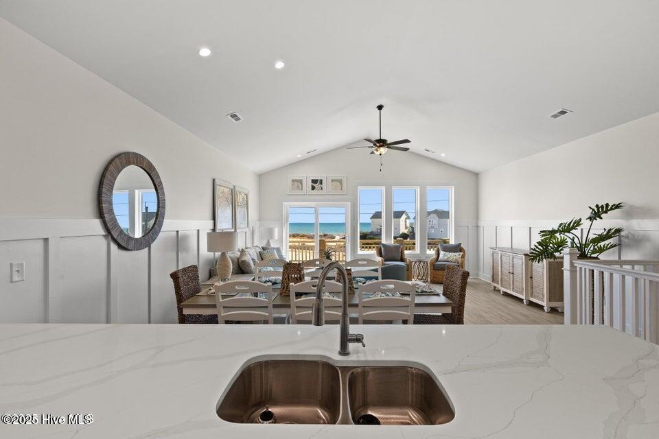 765 N Topsail Drive Drive, Surf City, NC 28445 – photo 7: 765 Dune Ridge Photos 7