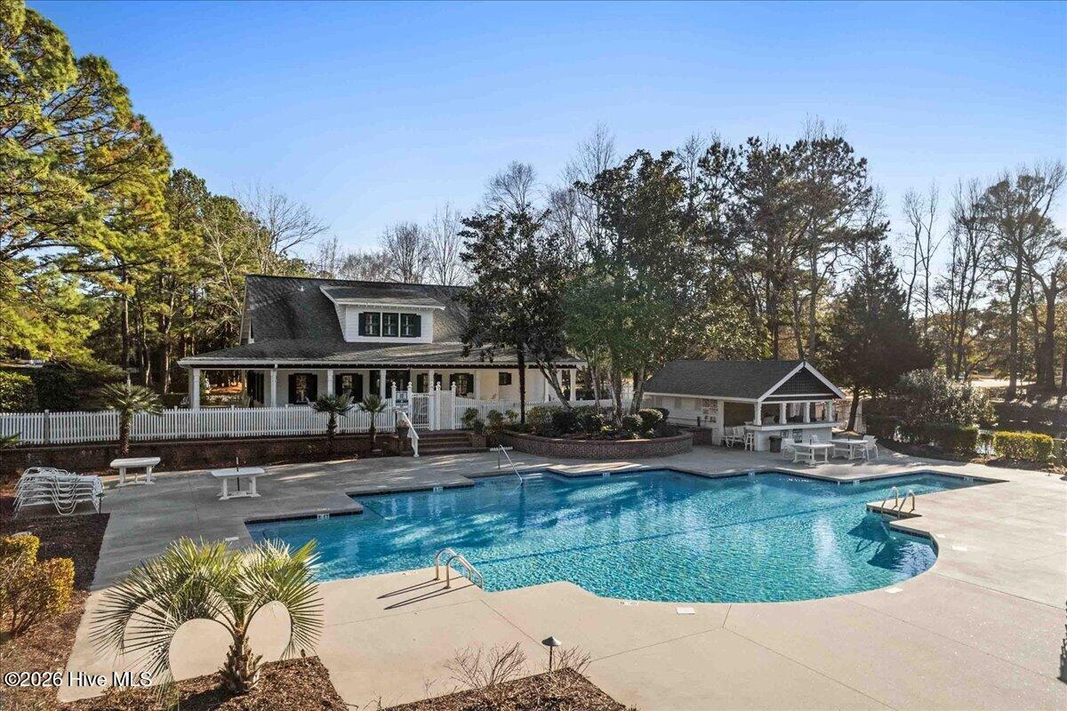 100549315 | Photo 13