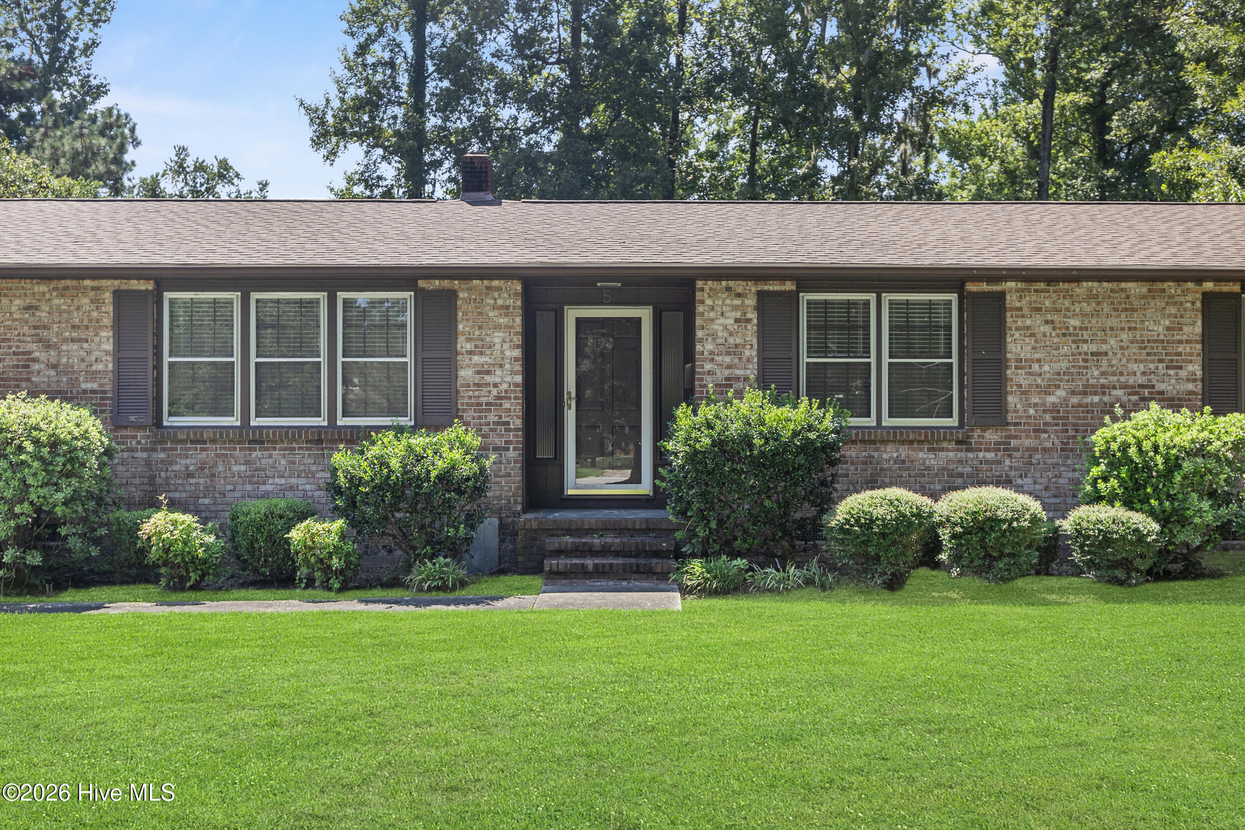 5 Forest Court,Jacksonville