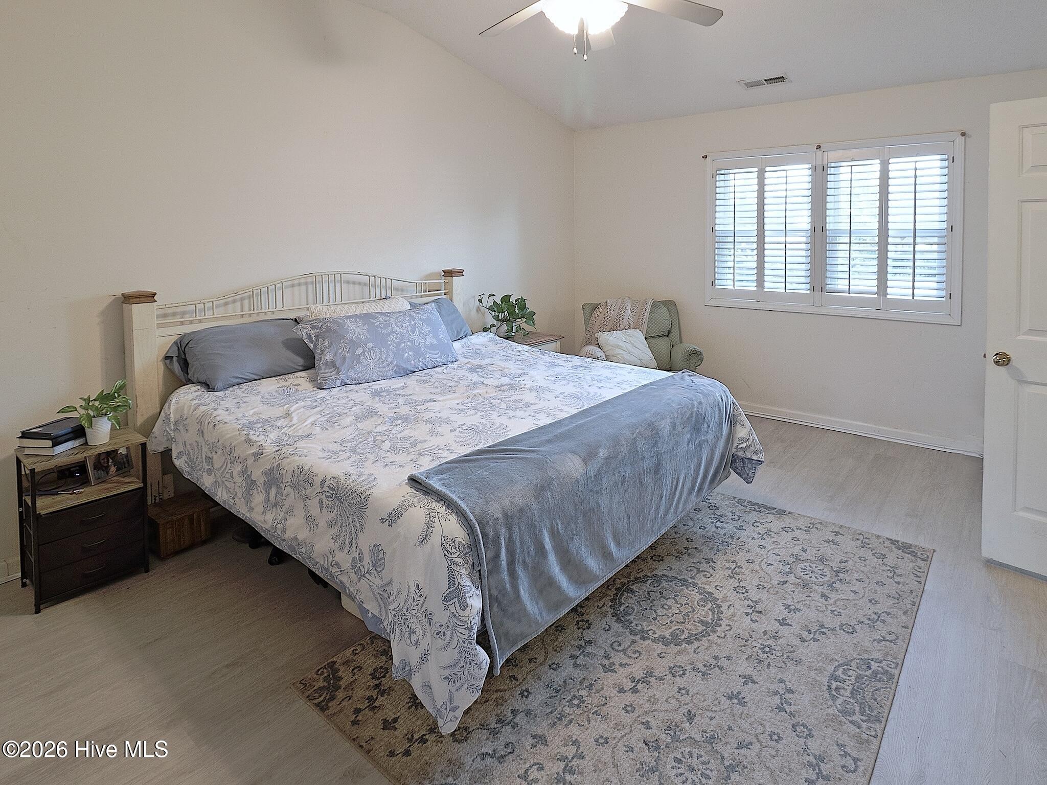 100554286 | Photo 29