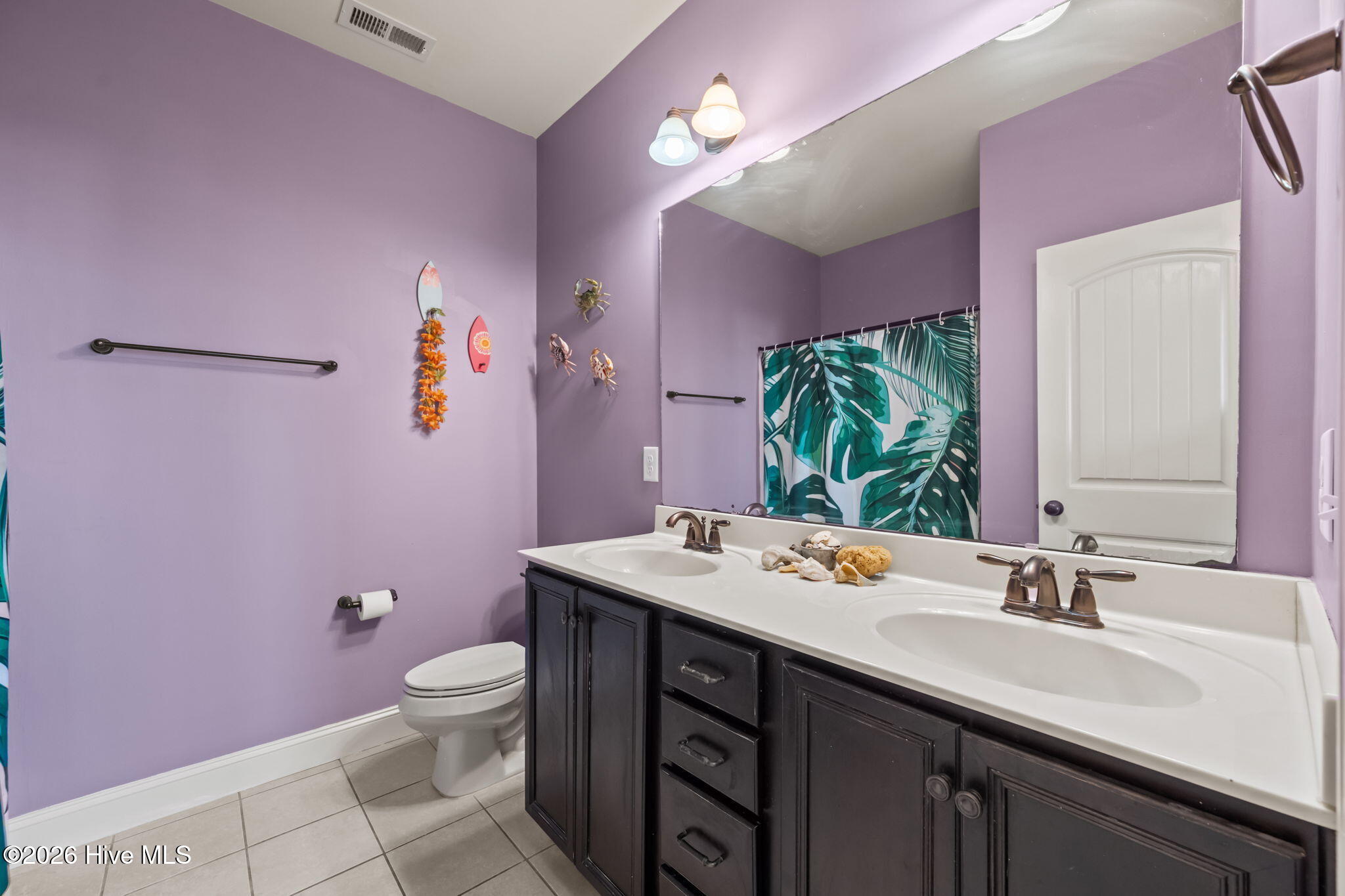 100564669 | Photo 30