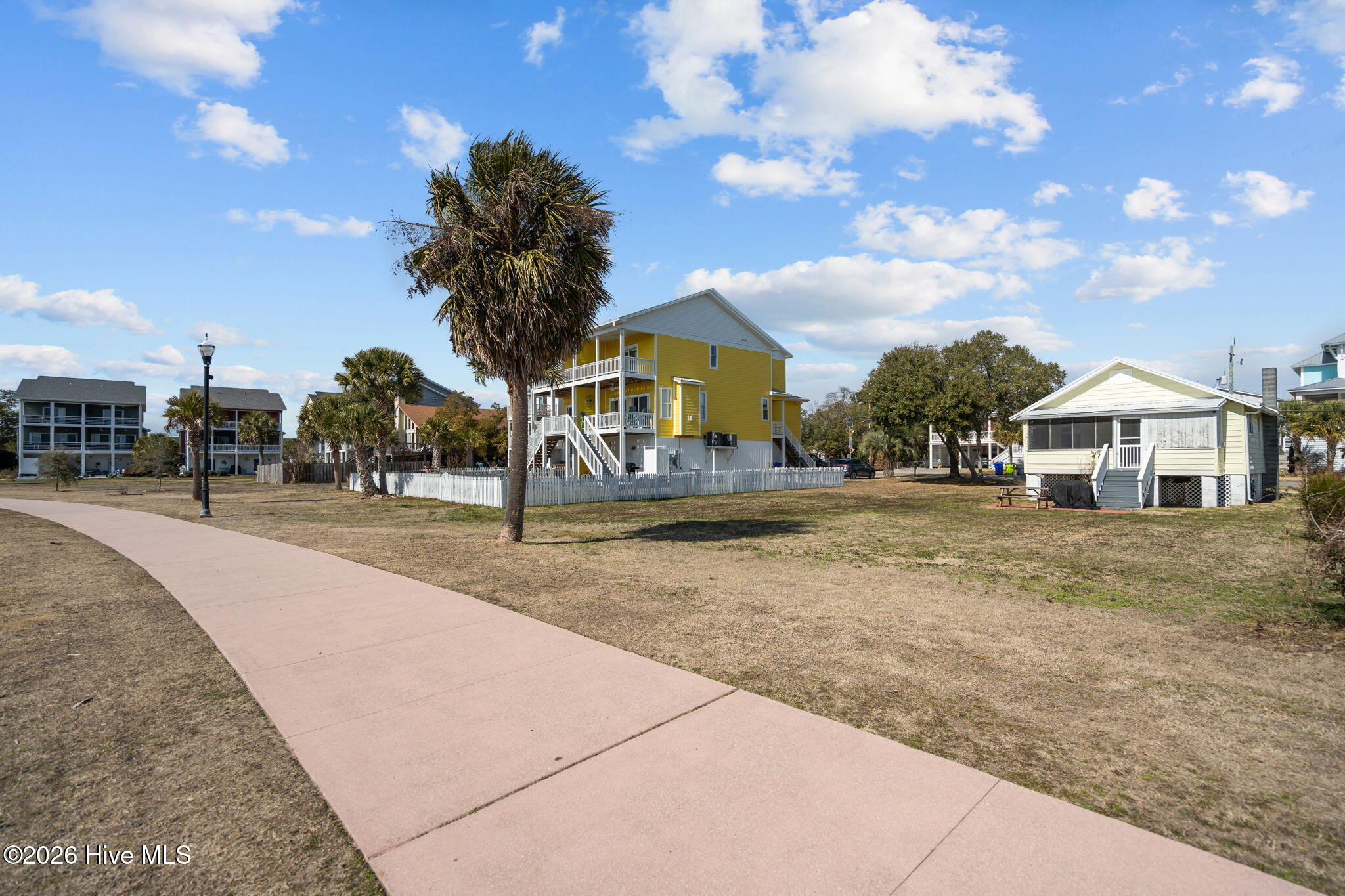305 Atlanta Avenue, Carolina Beach, NC, 28428