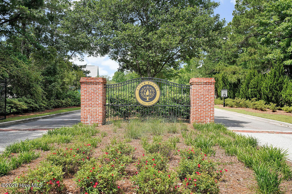 100549849 | Photo 45