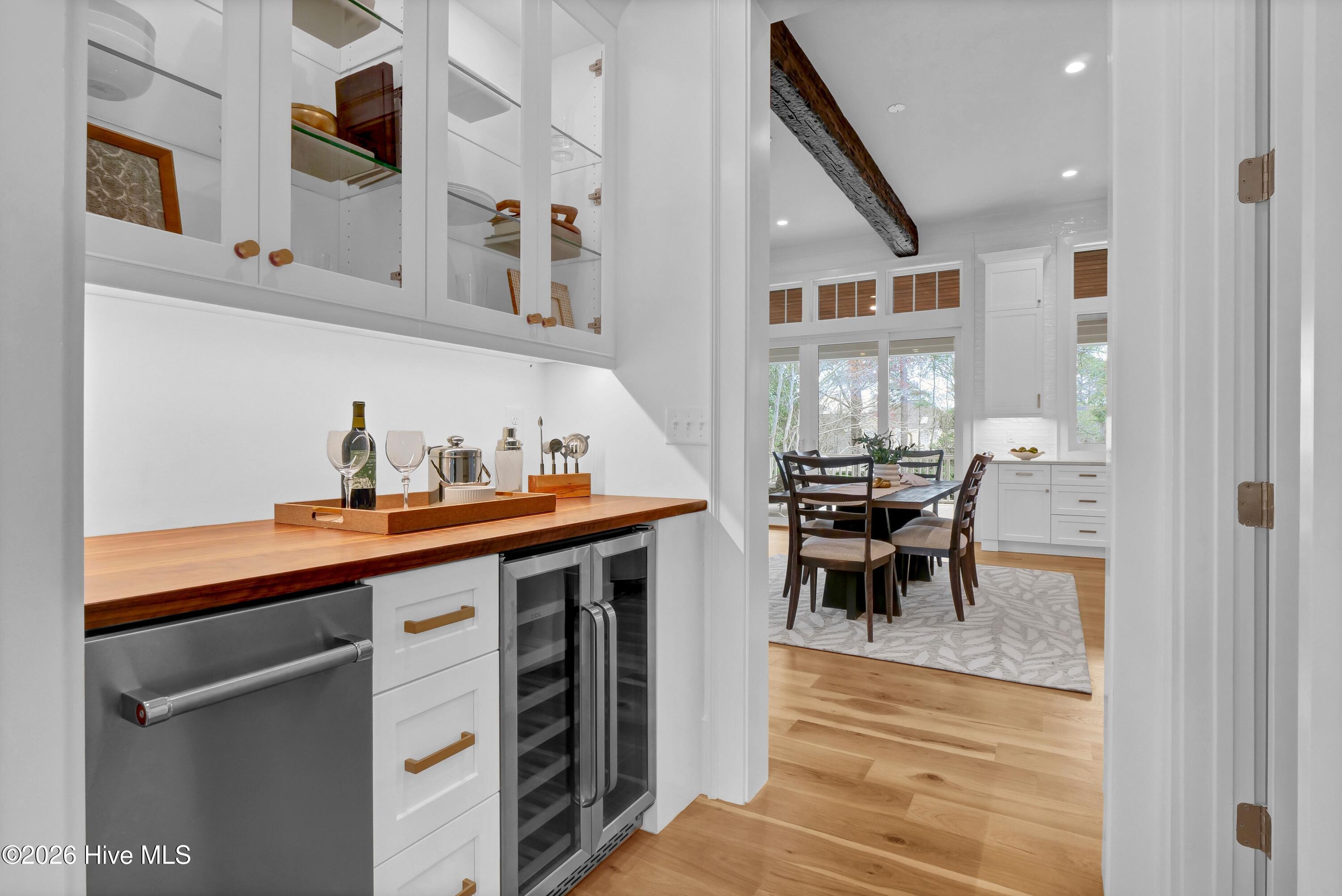 100553648 | Photo 20