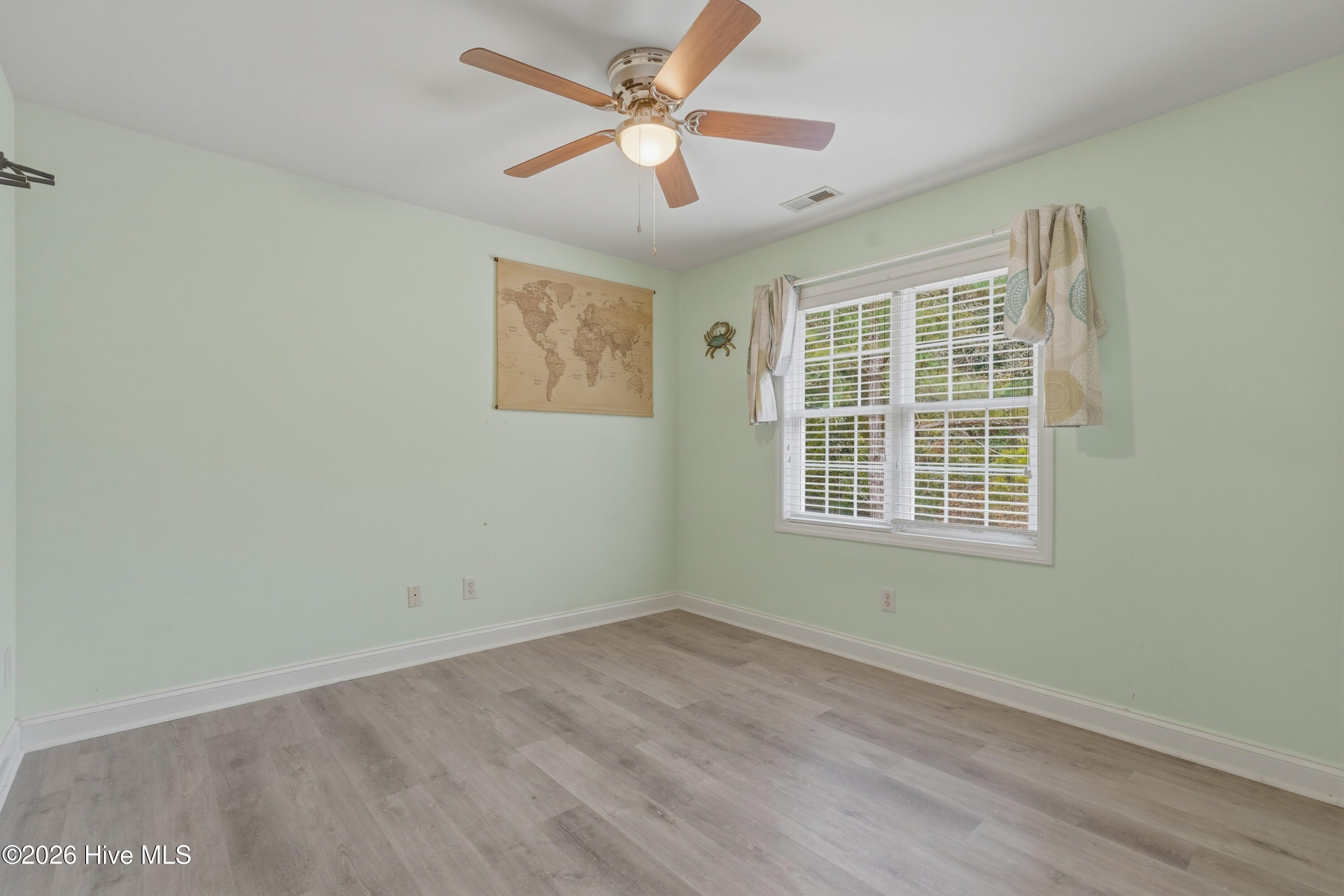 100546381 | Photo 53