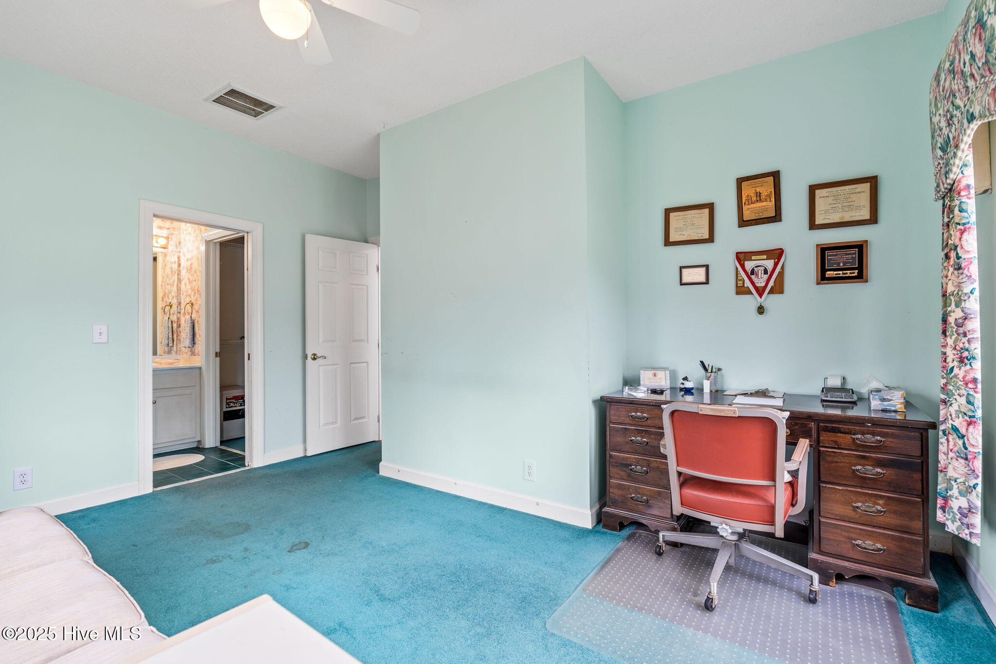 100499522 | Photo 29