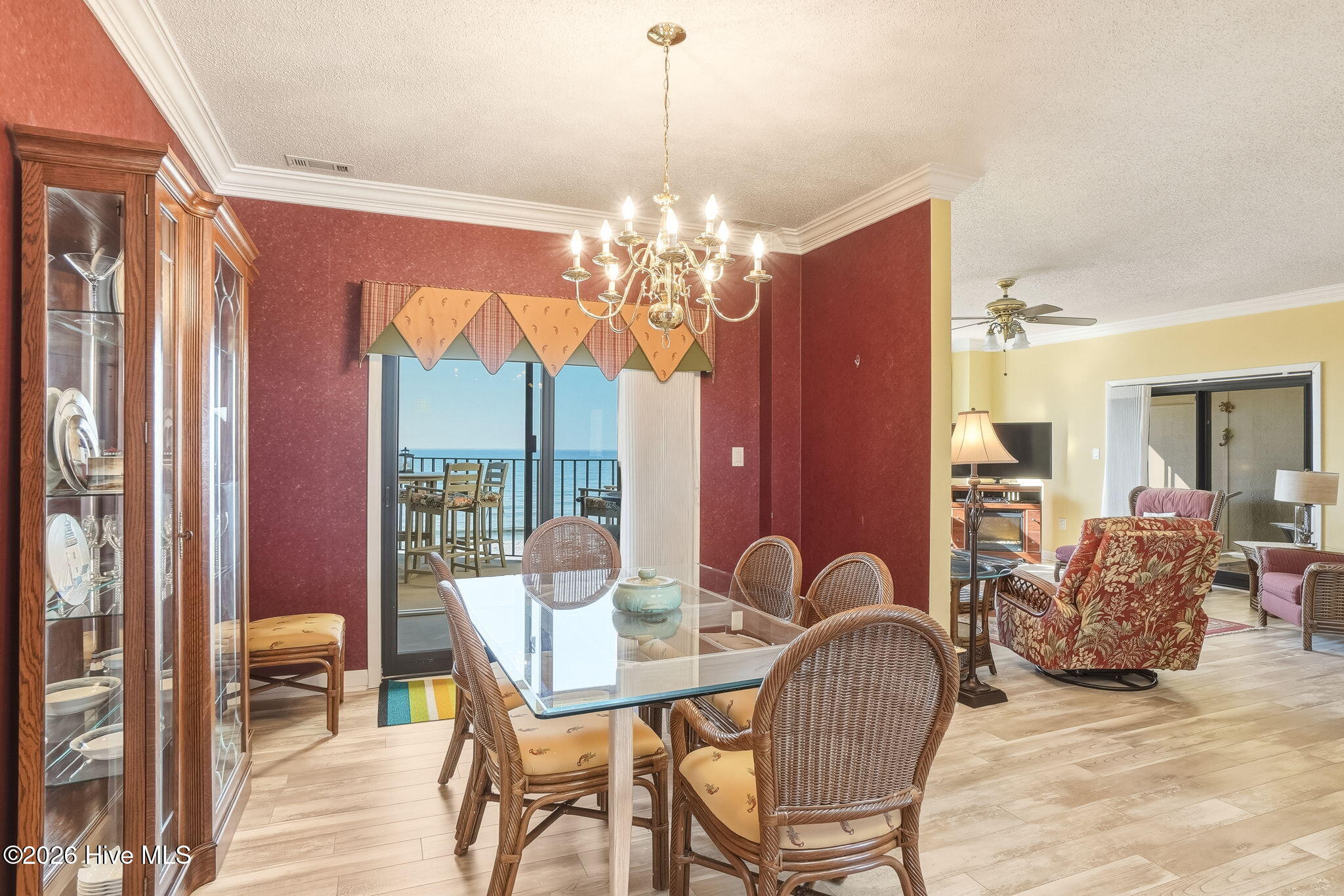 Formal dining with MORE Ocean views!