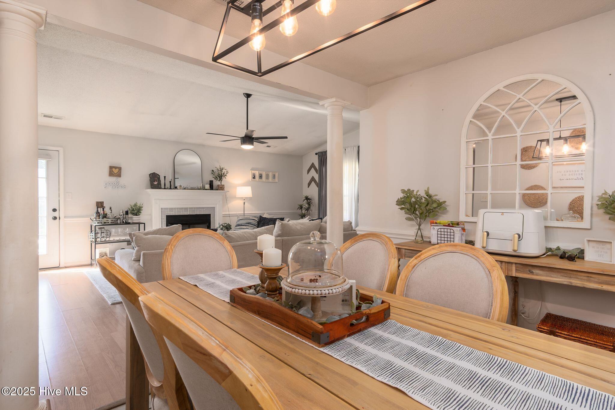 100537602 | Photo 12