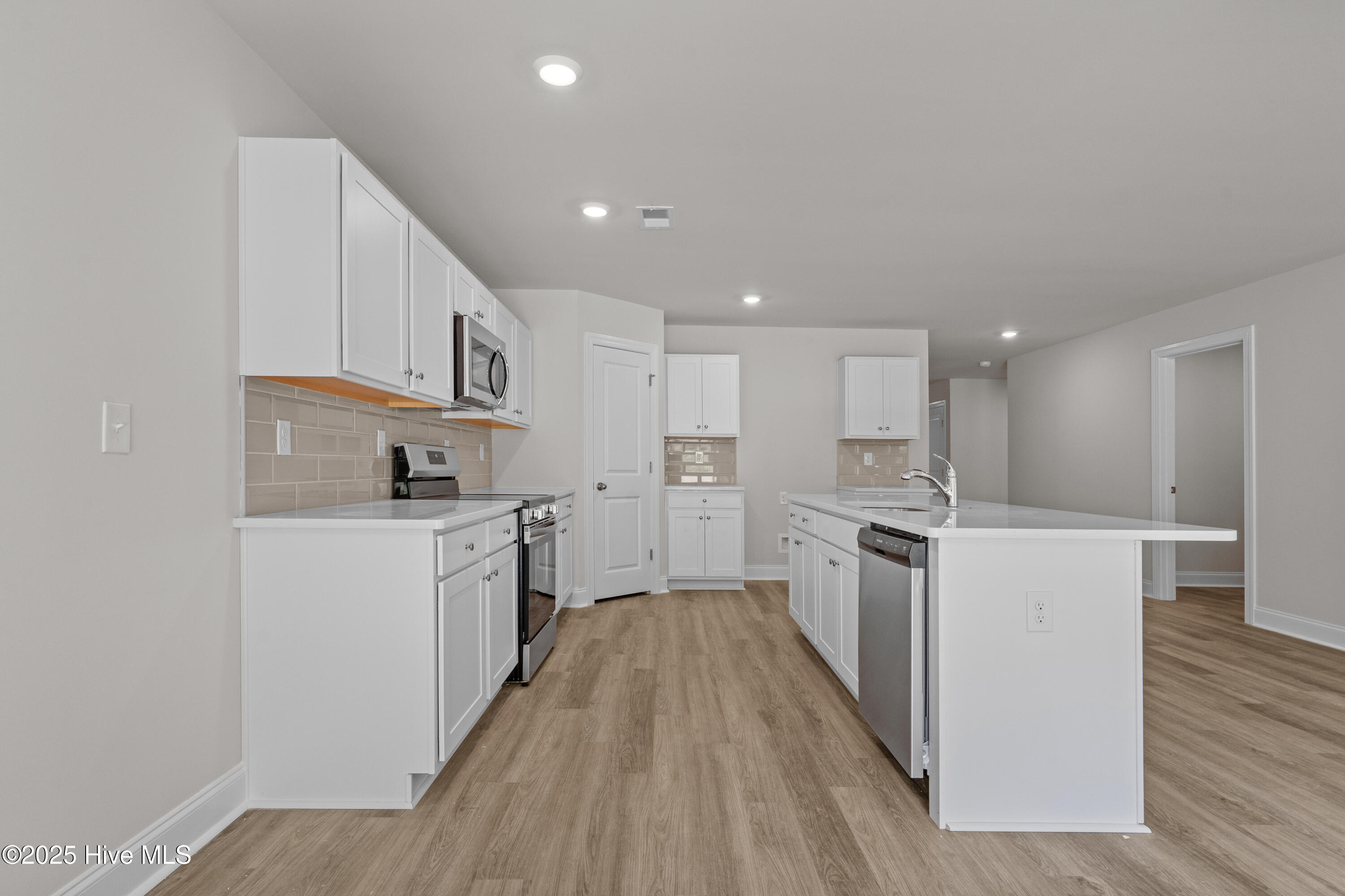 100526772 | Photo 20