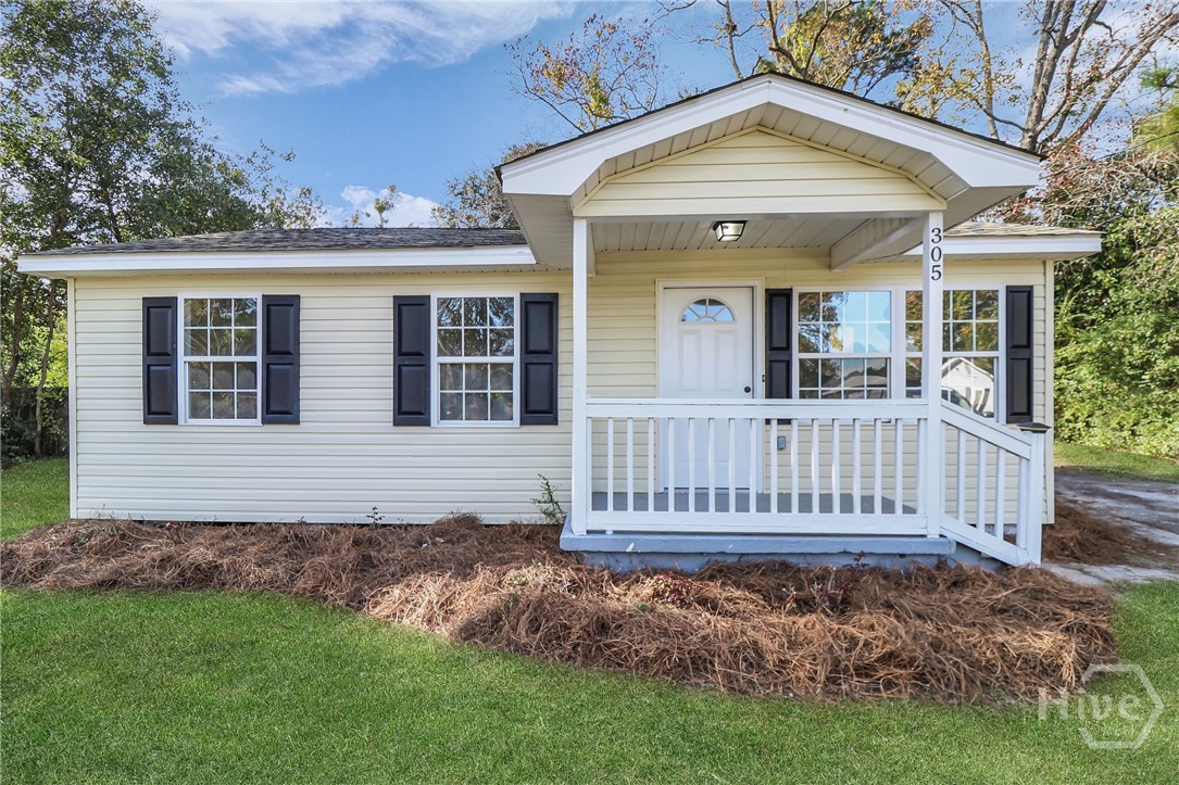 Homes for sale in Bloomingdale, GA | 305 Cypress St, Bloomingdale, GA 31302 | MLS# SA343432