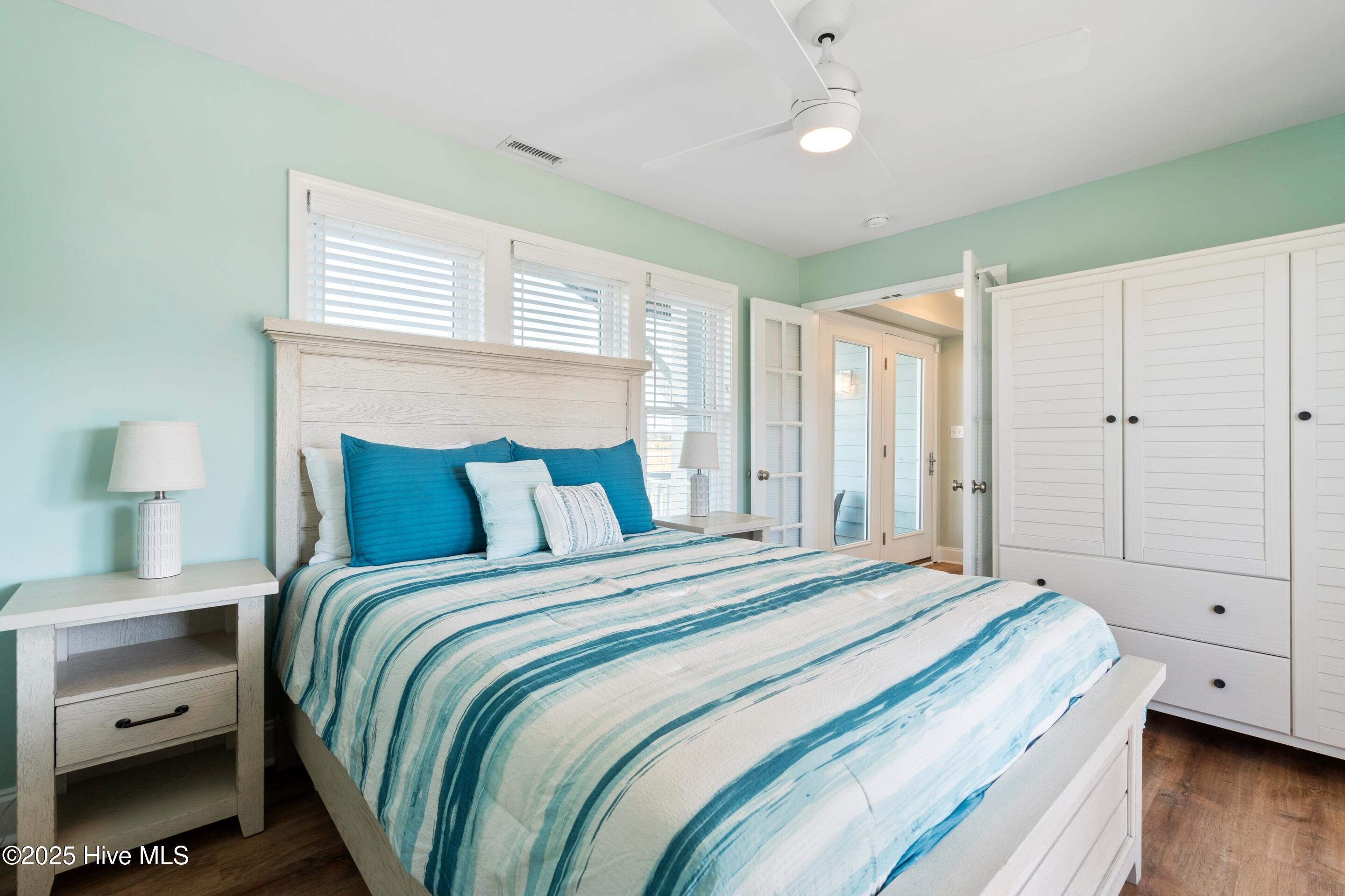 100536770 | Photo 28