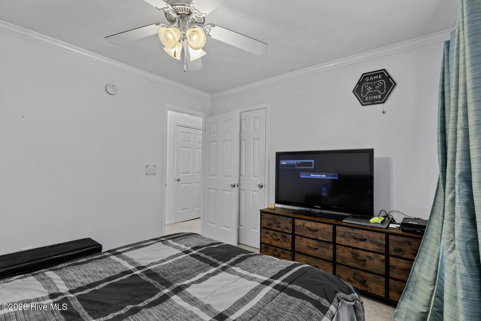 100562743 | Photo 40