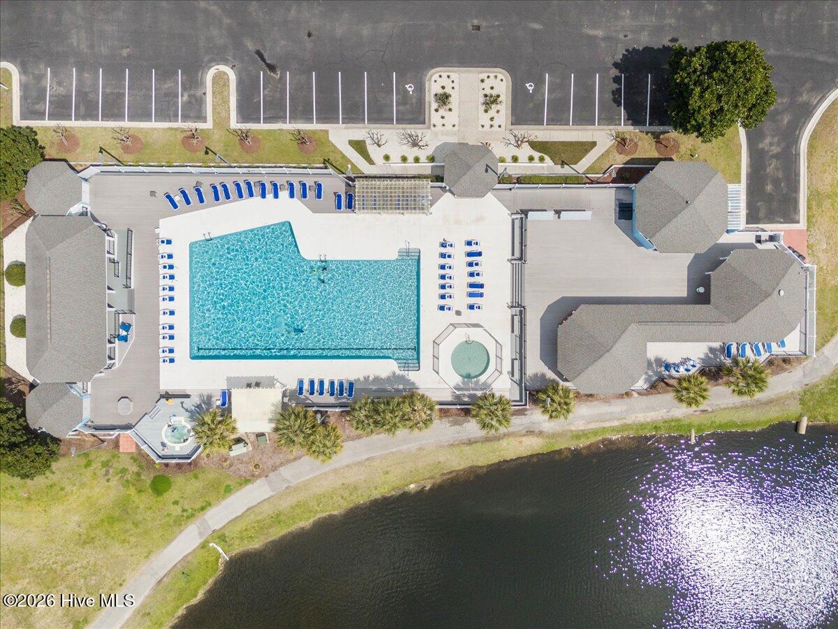 100550066 | Photo 20