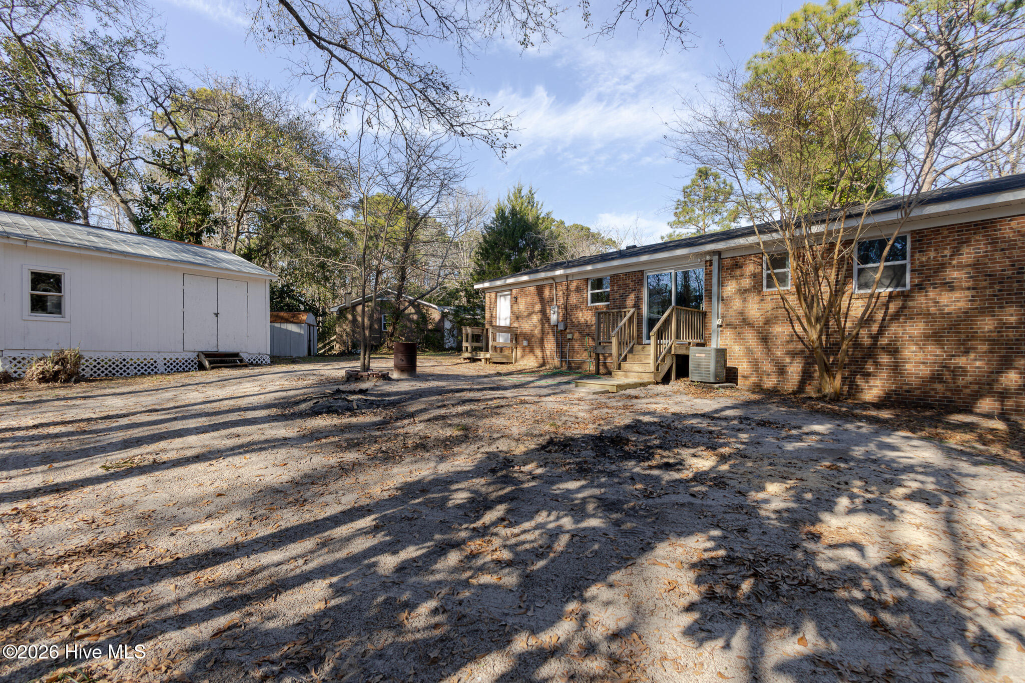 100550939 | Photo 30