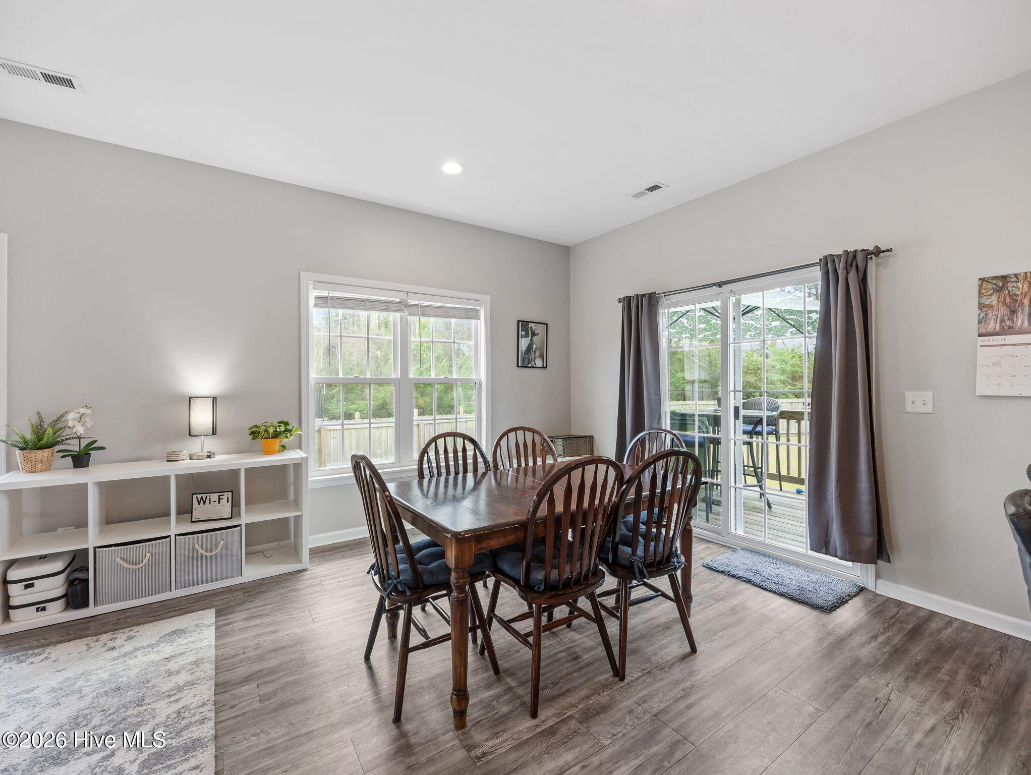 100564221 | Photo 12