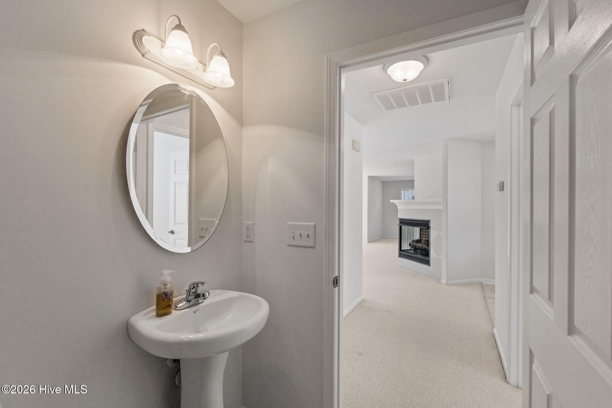 100559736 | Photo 22