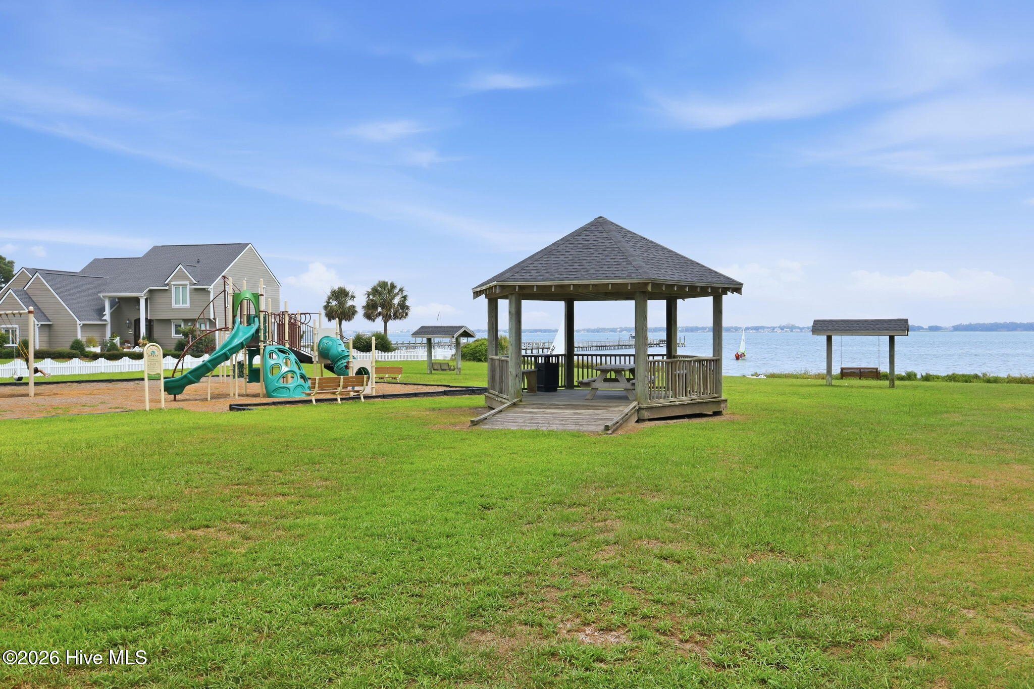 112 Rochelle Drive 203,Morehead City