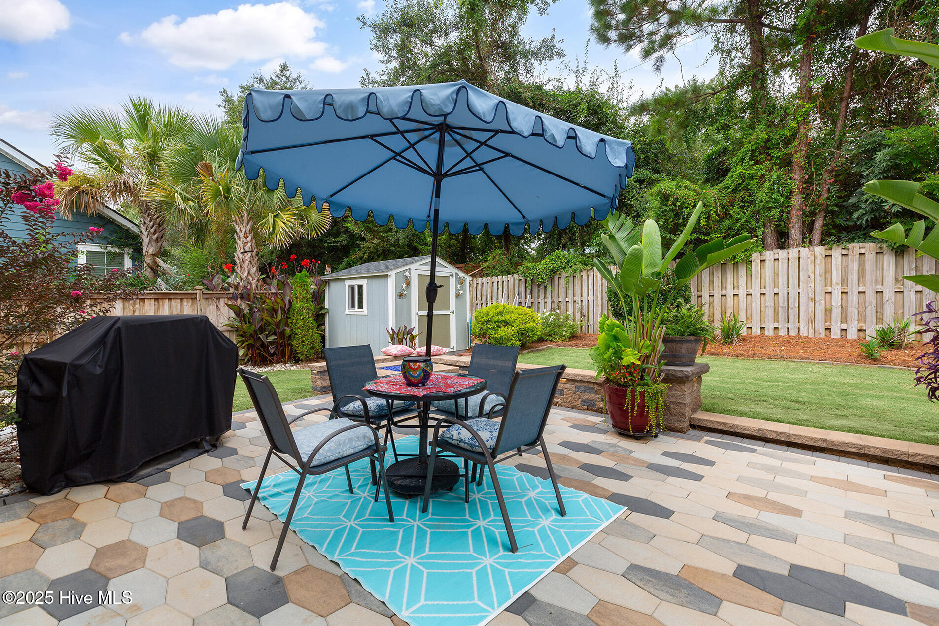 100531047 | Photo 56