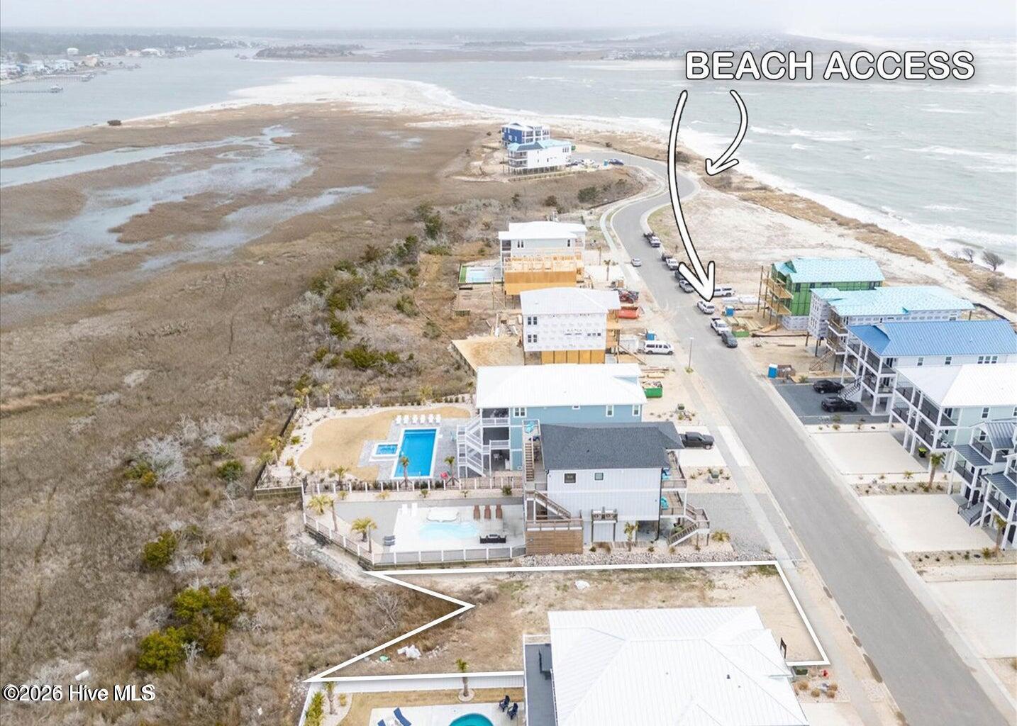 100556227 | Photo 14