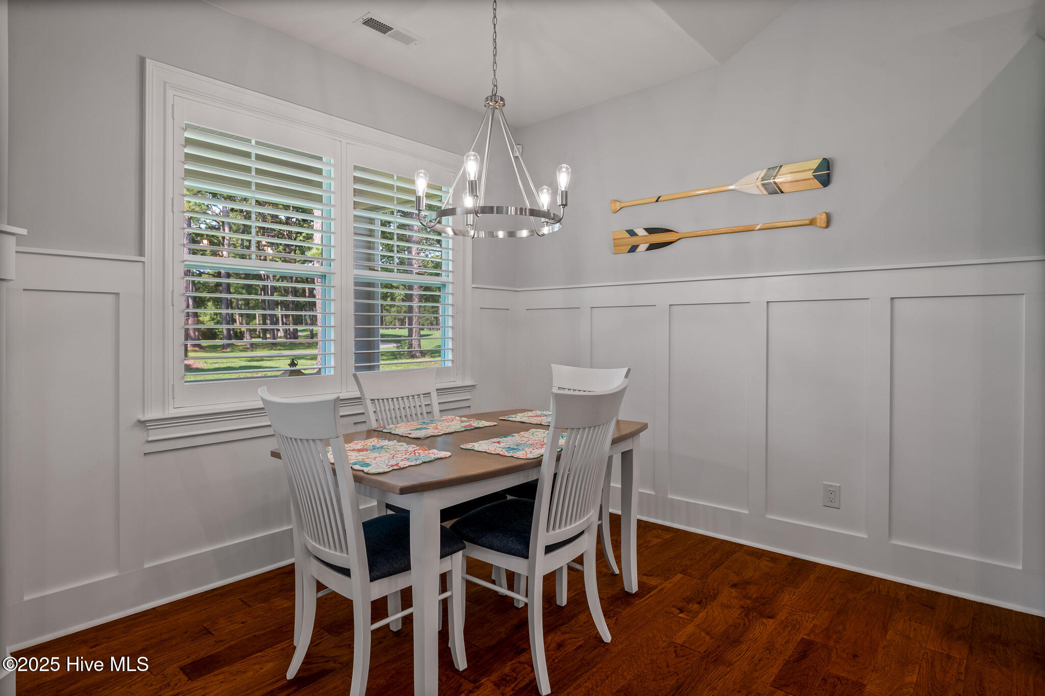 100526725 | Photo 18