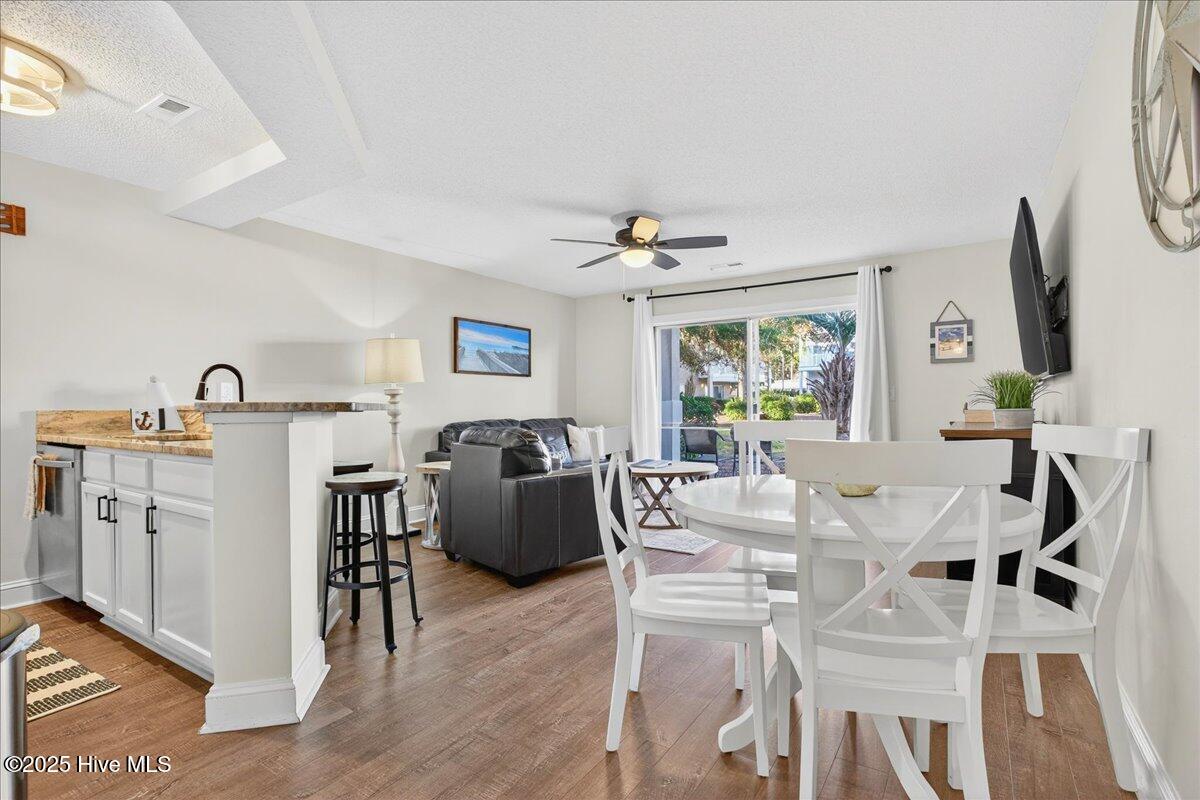 100542994 | Photo 13