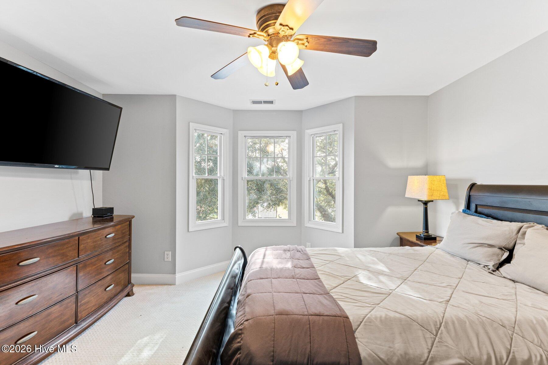 100551299 | Photo 27