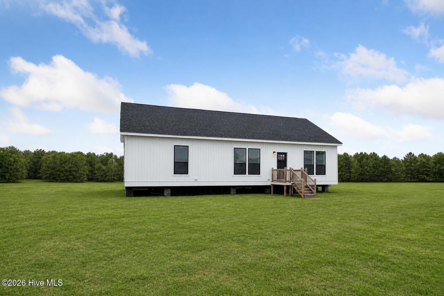 439 N Lee Avenue, Beulaville, NC 28518 Listing Photo  1