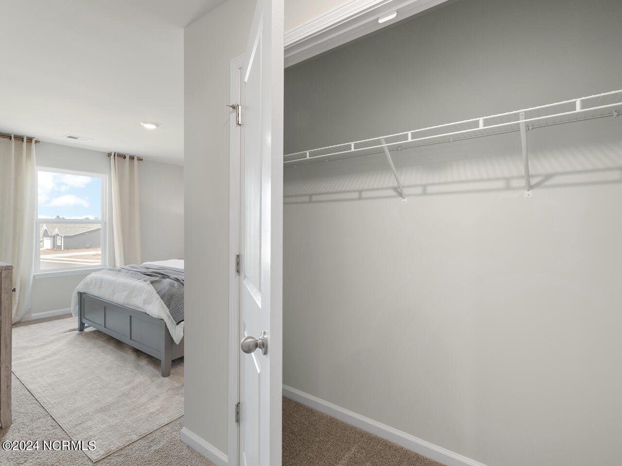 100562456 | Photo 25